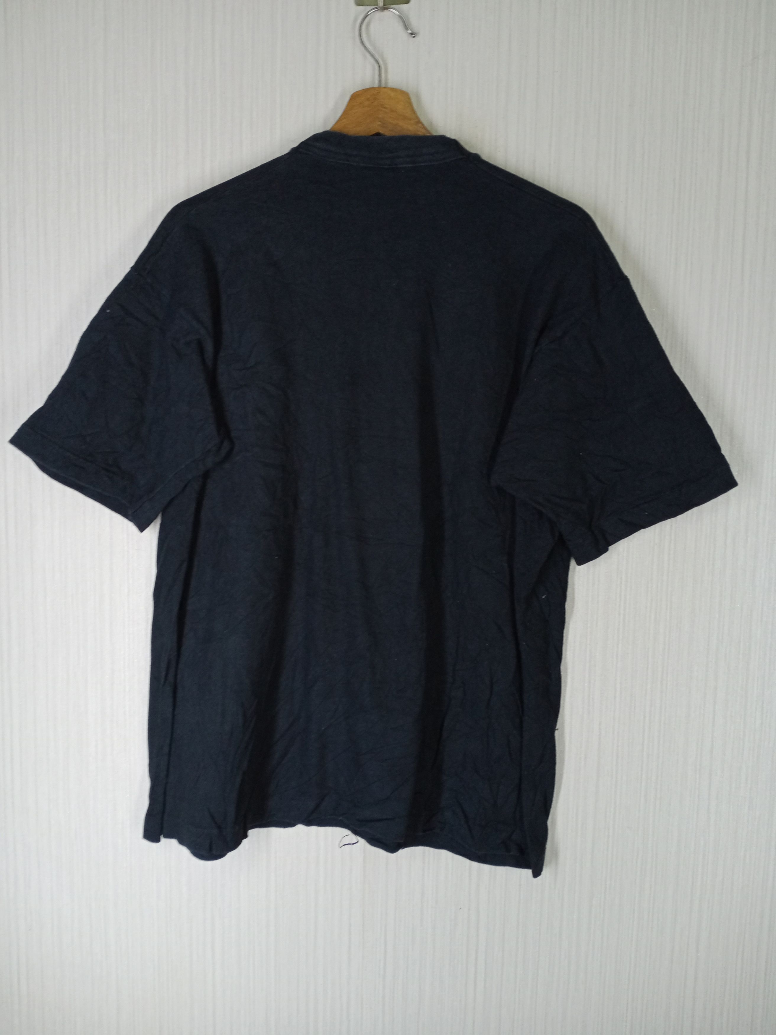 Tumi Rare Vintage 90s TUMI Big Logo Tshirt Size US XL / EU 56 / 4 - 5 Thumbnail