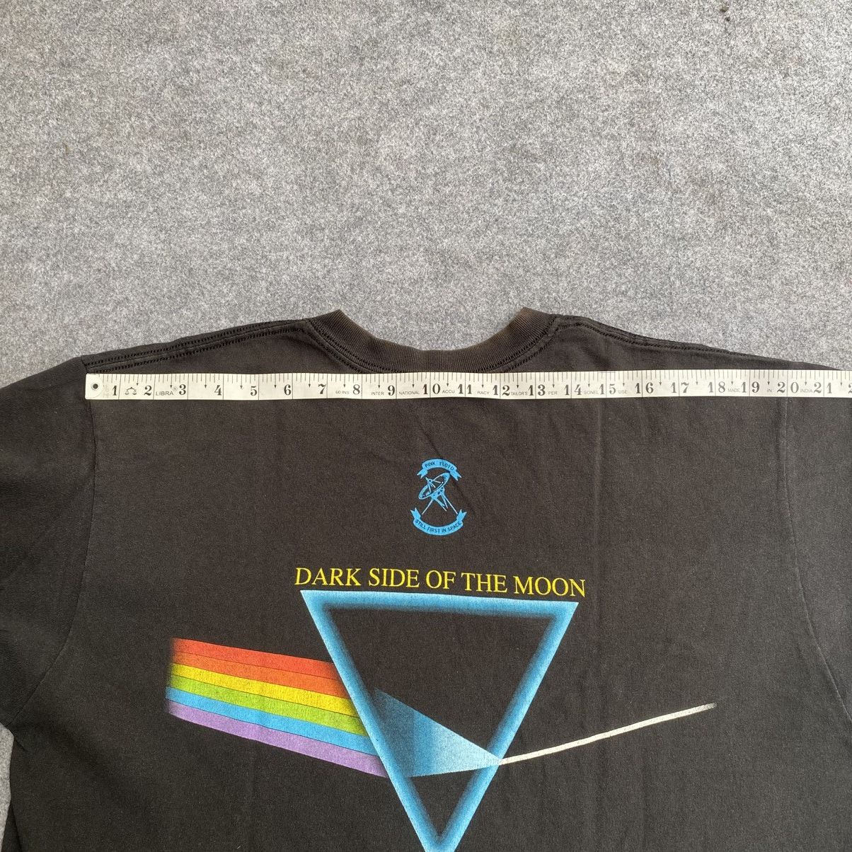 Band Tees Vintage Pink Floyd Dark side of the Moon 1995 T Shirt Size US L / EU 52-54 / 3 - 7 Thumbnail