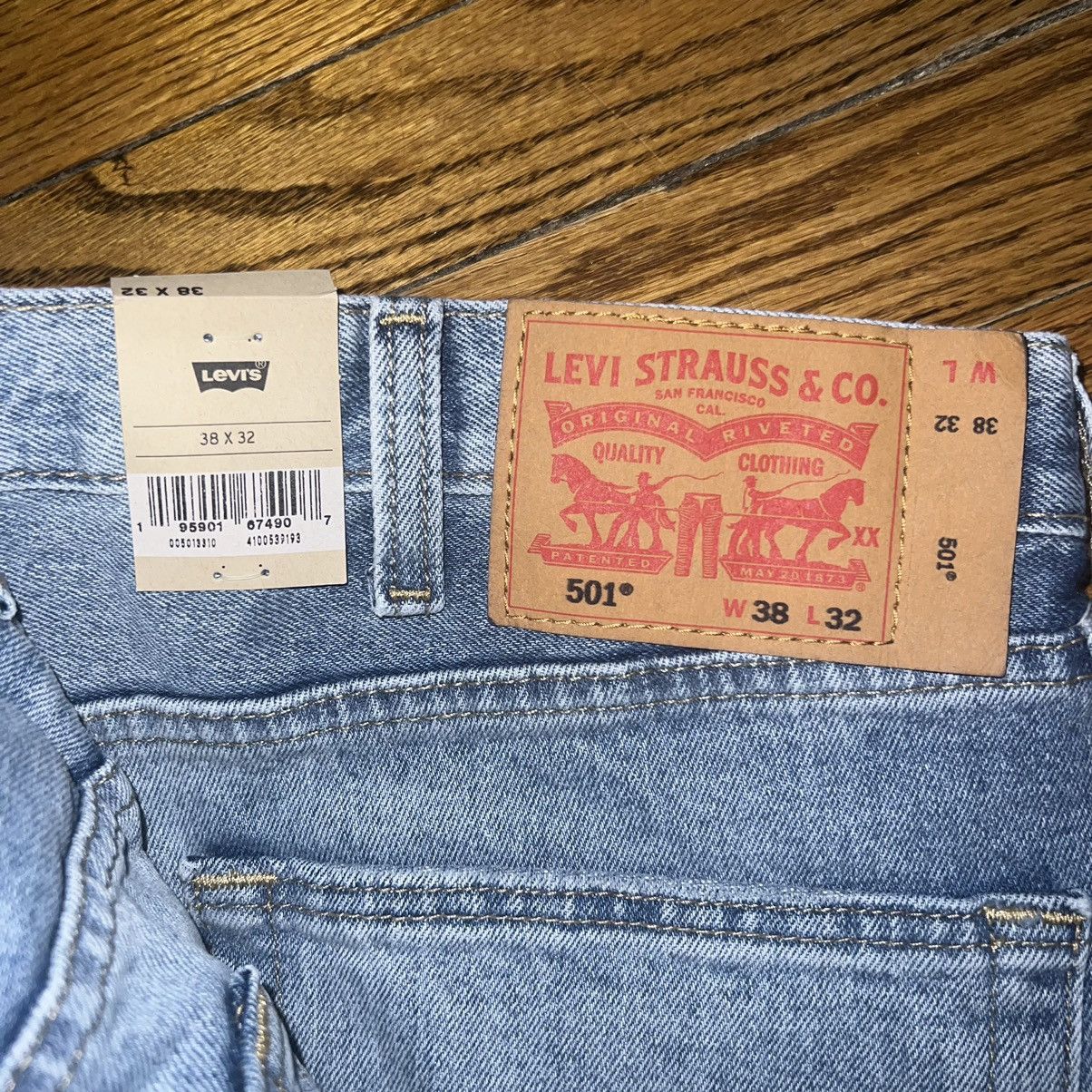Levi's Brand New Levi’s 501 Original Light Blue Size: 38X32 Size US 38 / EU 54 - 5 Thumbnail