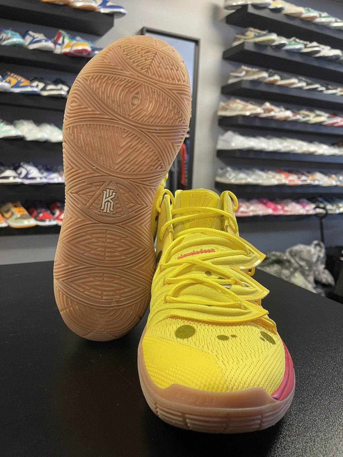 Nike Size 12 - Nike Kyrie 5 SpongeBob SquarePants Size US 12 / EU 45 - 9 Thumbnail