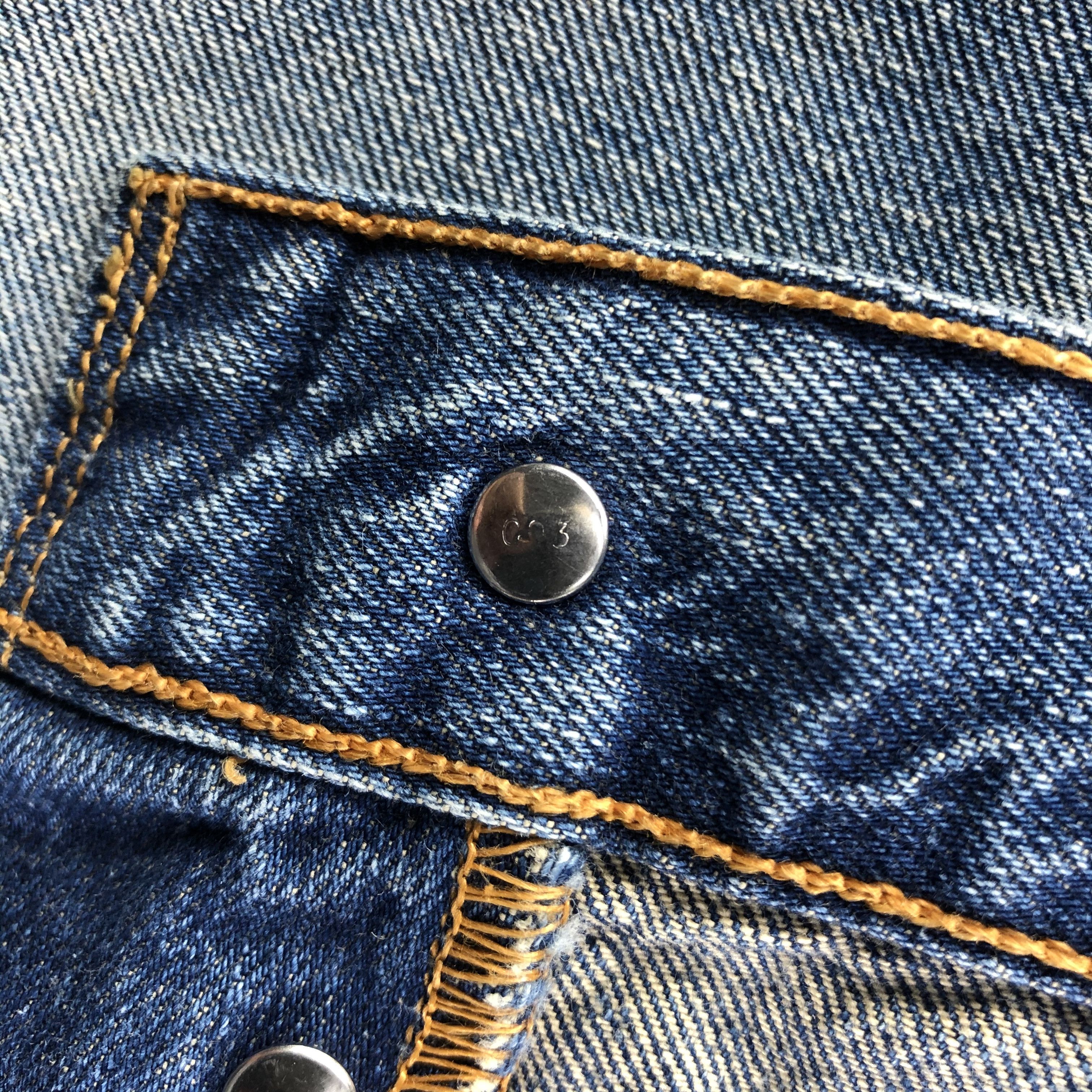 Levi's Vintage Levis 201 Jeans Dirty Distressed Denim KJ1900 Size US 32 / EU 48 - 10 Thumbnail