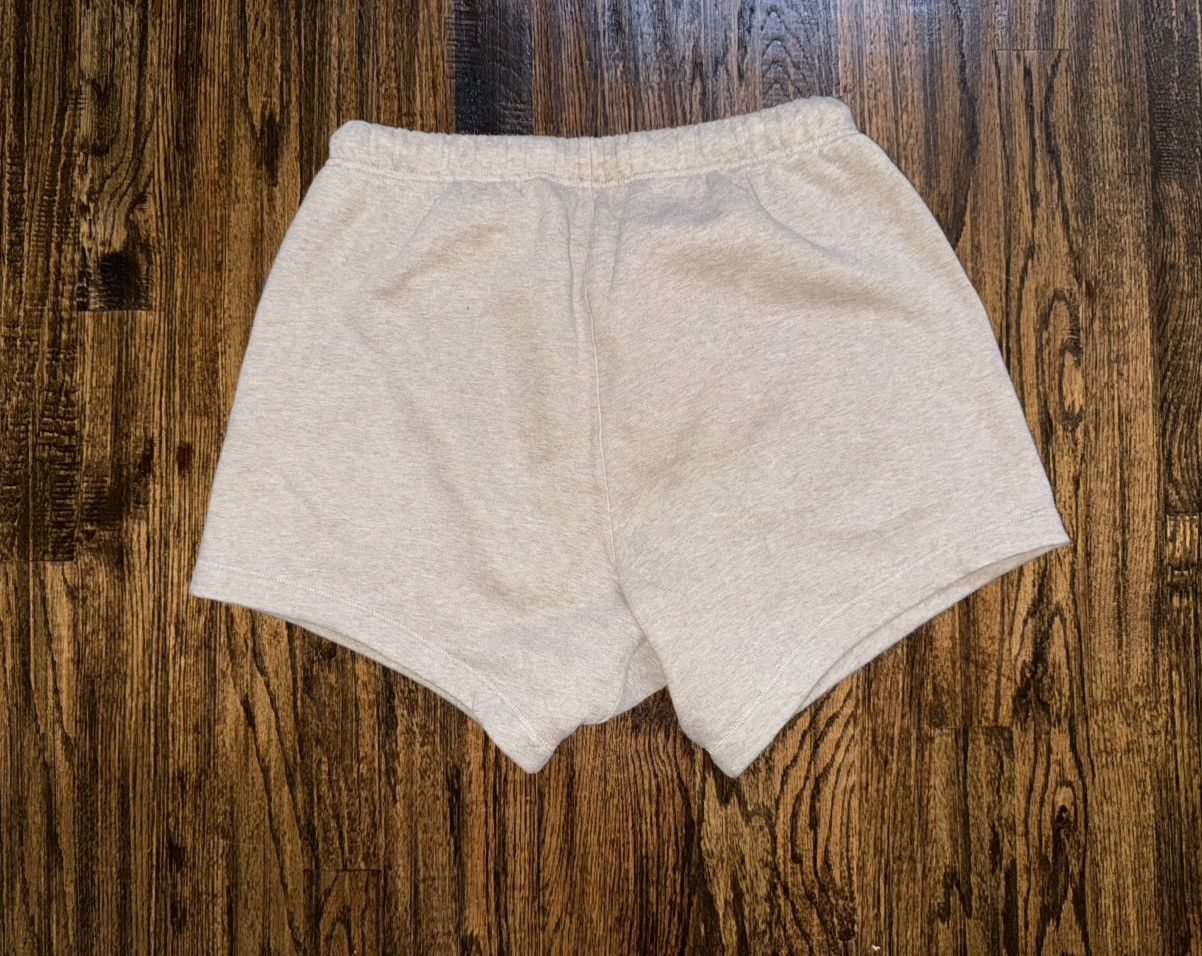 Fear of God Fear of God Essentials Oatmeal Grey Sweat Shorts Sz Small Size US 30 / EU 46 - 6 Thumbnail