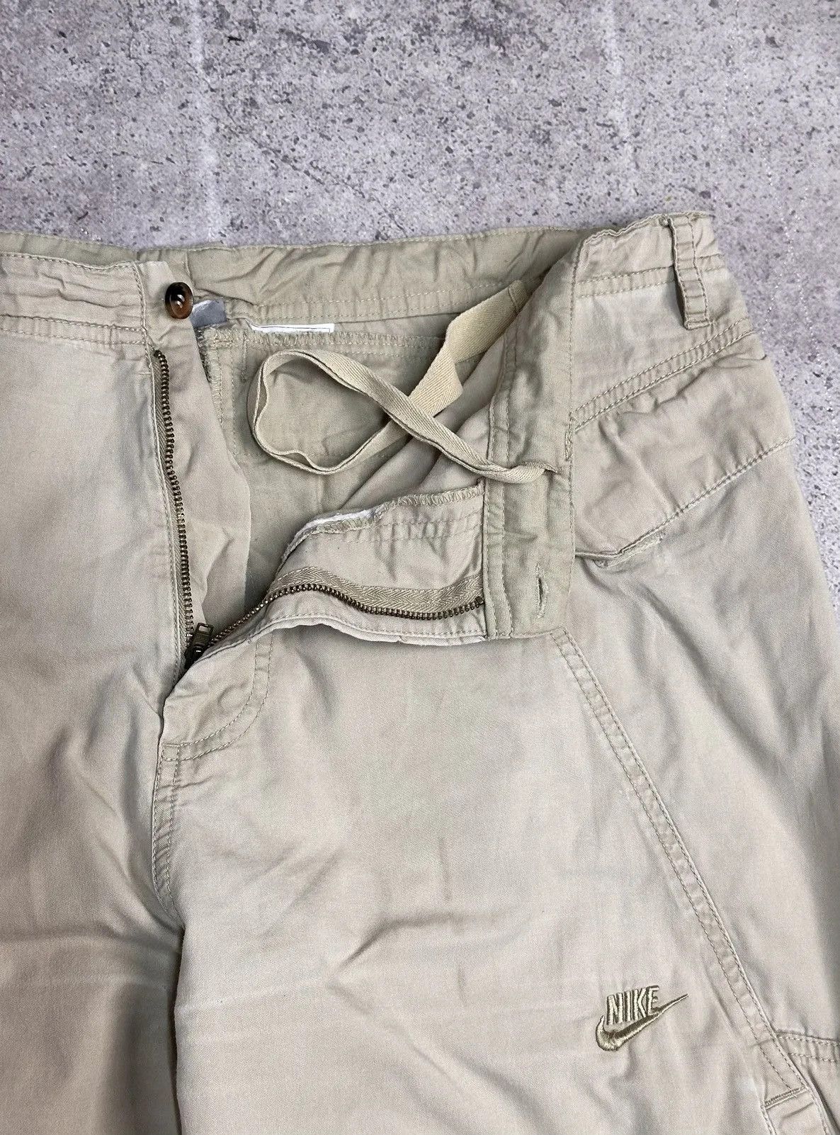 Nike Vintage Nike Cargo Baggy Japan Avantgarde Faded Bontage Y2K Size US 36 / EU 52 - 7 Thumbnail