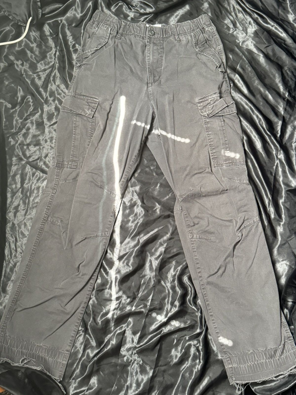 H&M Black Faded Cargo Pants Size US 30 / EU 46 - 1 Thumbnail