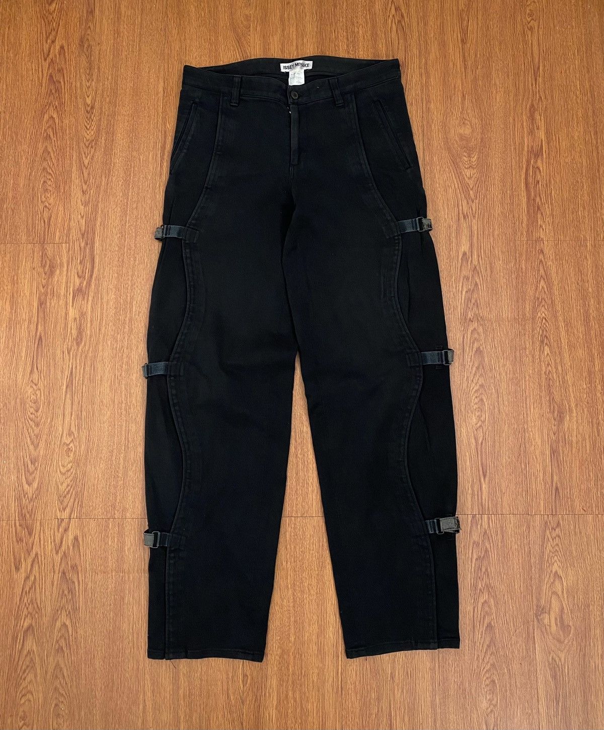 Issey Miyake Issey miyake bondage velcro pants Size US 30 / EU 46 - 1 Thumbnail