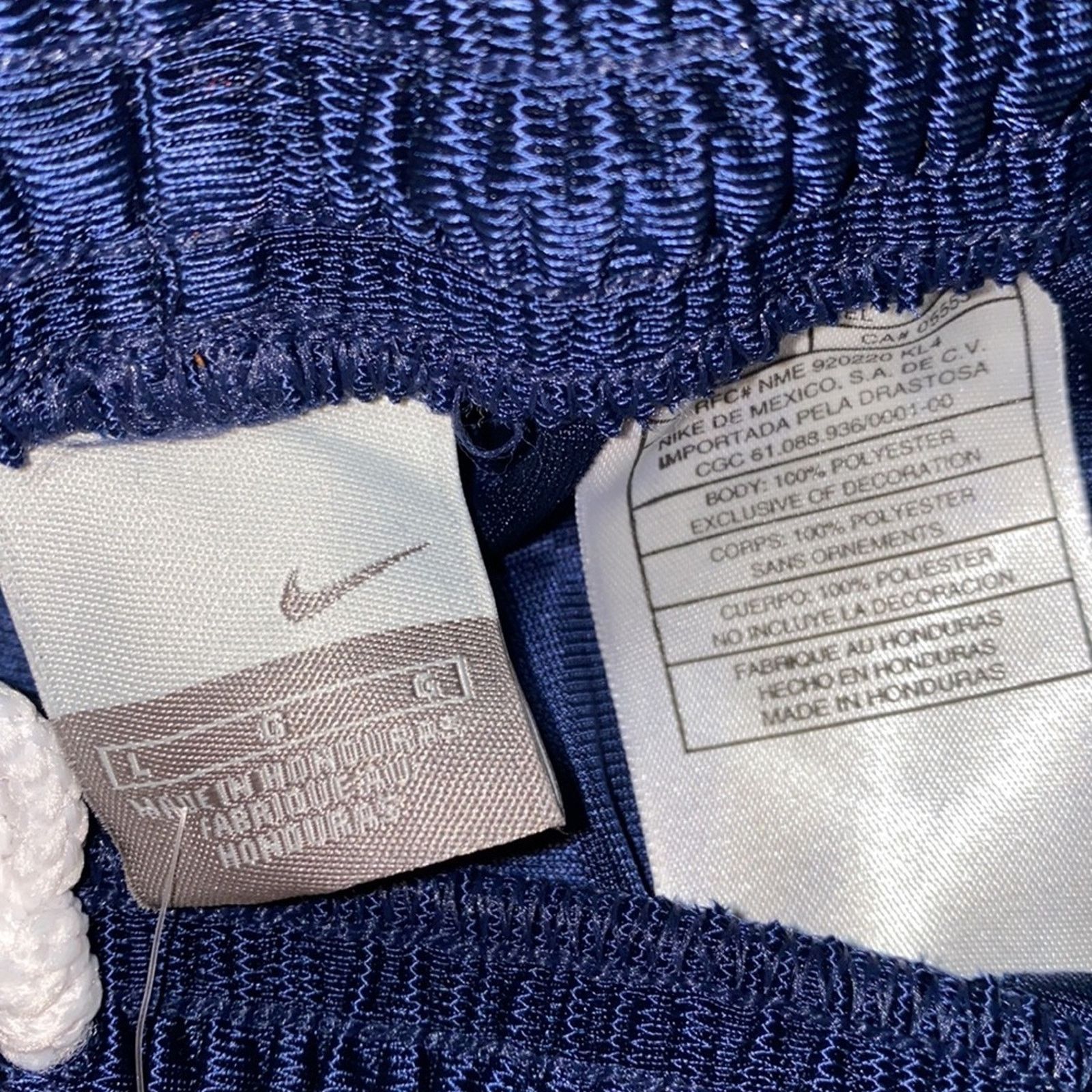 Nike 2002 Nike solo swoosh shorts Size US 28 / EU 44 - 5 Thumbnail