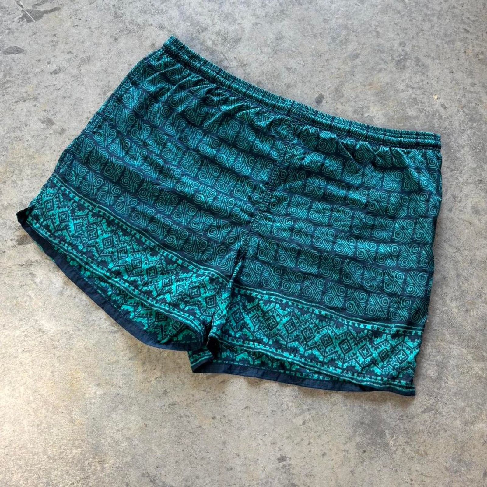 Billabong × Quicksilver × Vintage Y2K Tribal Print Surf Swim Shorts Size US 40 / EU 56 - 1 Thumbnail