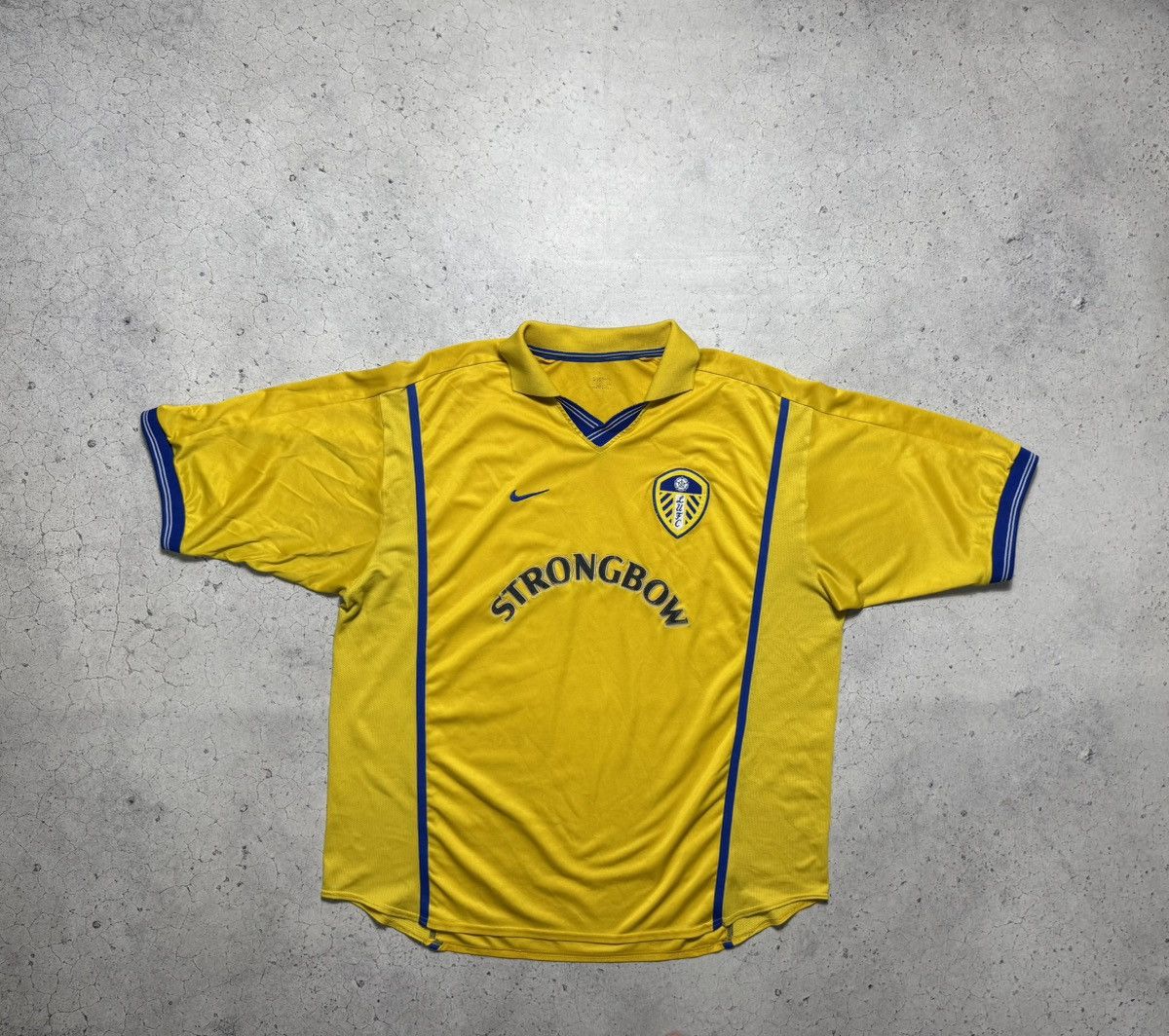 Nike Nike FC Leeds United 2000/2001 Vintage Soccer Jersey Size US XXL / EU 58 / 5 - 1 Thumbnail