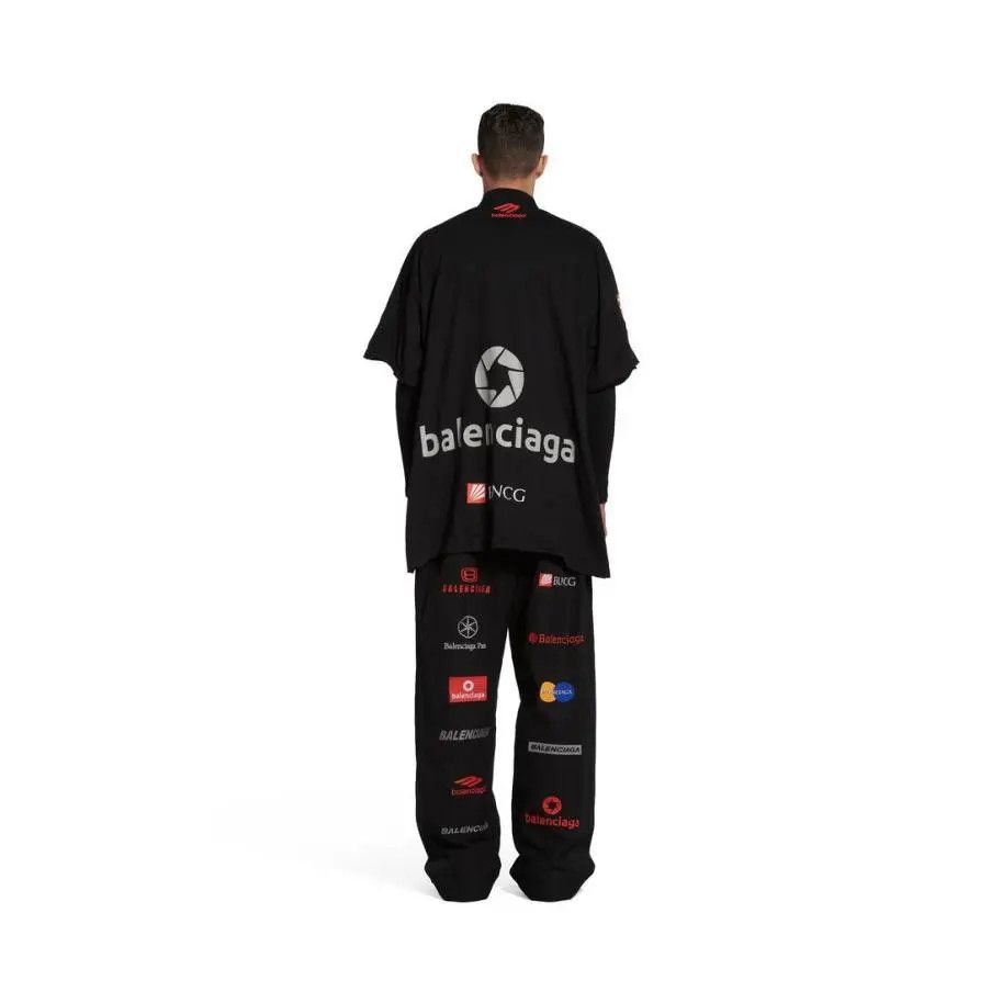 Balenciaga o1s1rm0625 Top League T-Shirt Oversized in Black Size US M / EU 48-50 / 2 - 5 Thumbnail