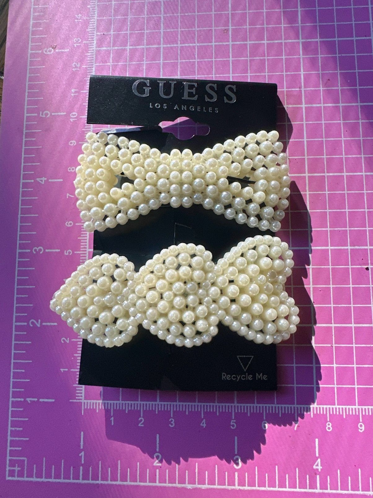 Guess Guess 4 pc hair clips white beads paved tie bow triangle Size ONE SIZE - 6 Thumbnail