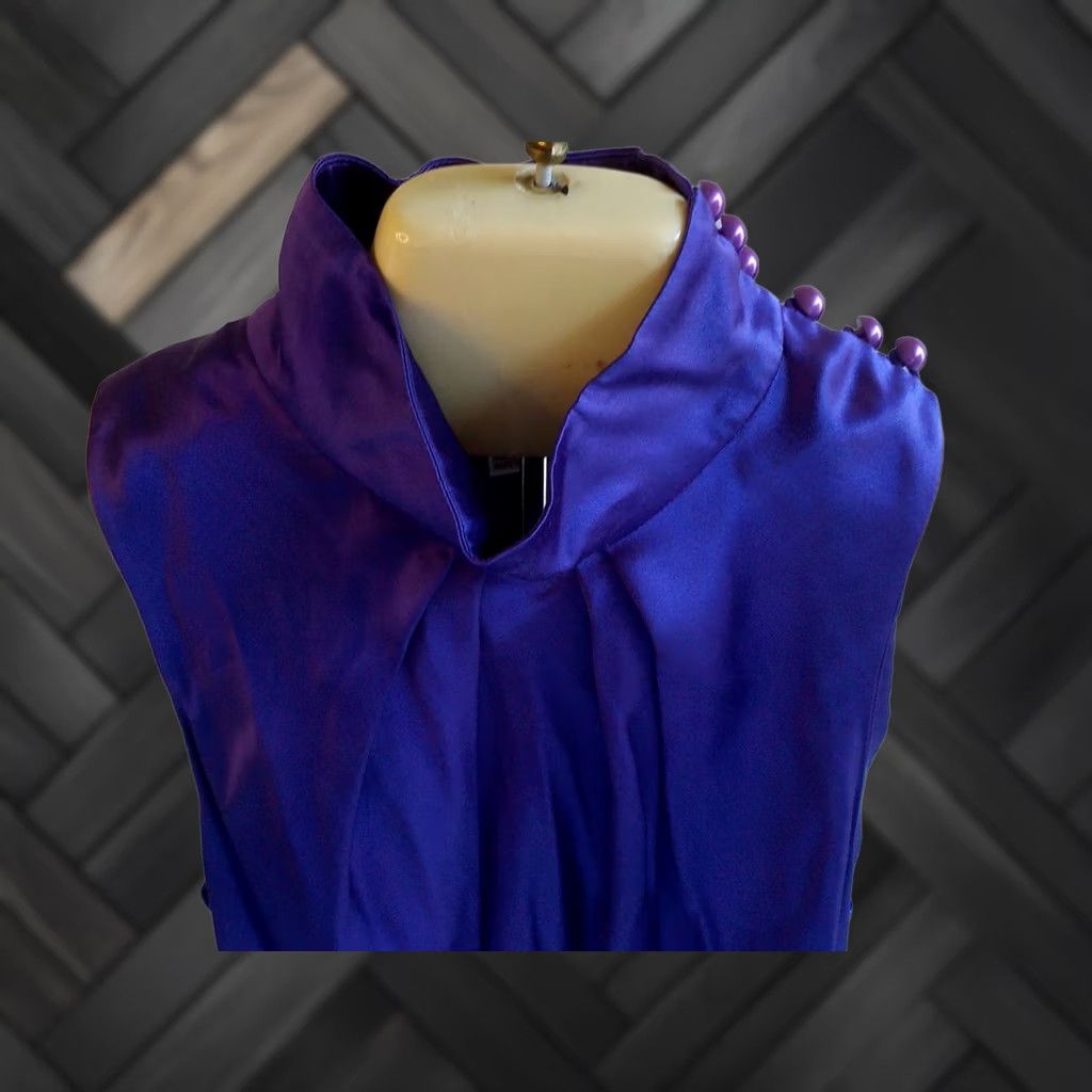 Vintage ST. A Purple 100% Silk High Collar Button Neckline Sleeveless Blouse - Size 10 - Tunic - Regular - Womens Size L / US 10 / IT 46 - 1 Thumbnail