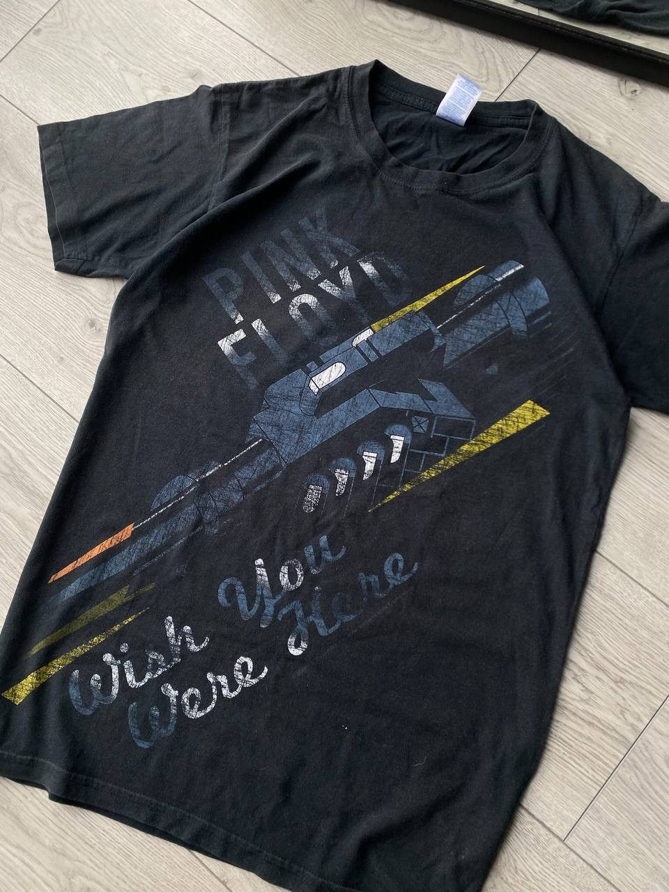 Band Tees × Pink Floyd × Vintage Vintage 90's Pink Floyd Wish You Were Here Tour T-shirt M Size US M / EU 48-50 / 2 - 3 Thumbnail