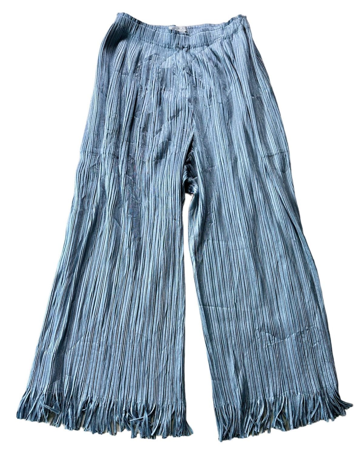 Issey Miyake plate please