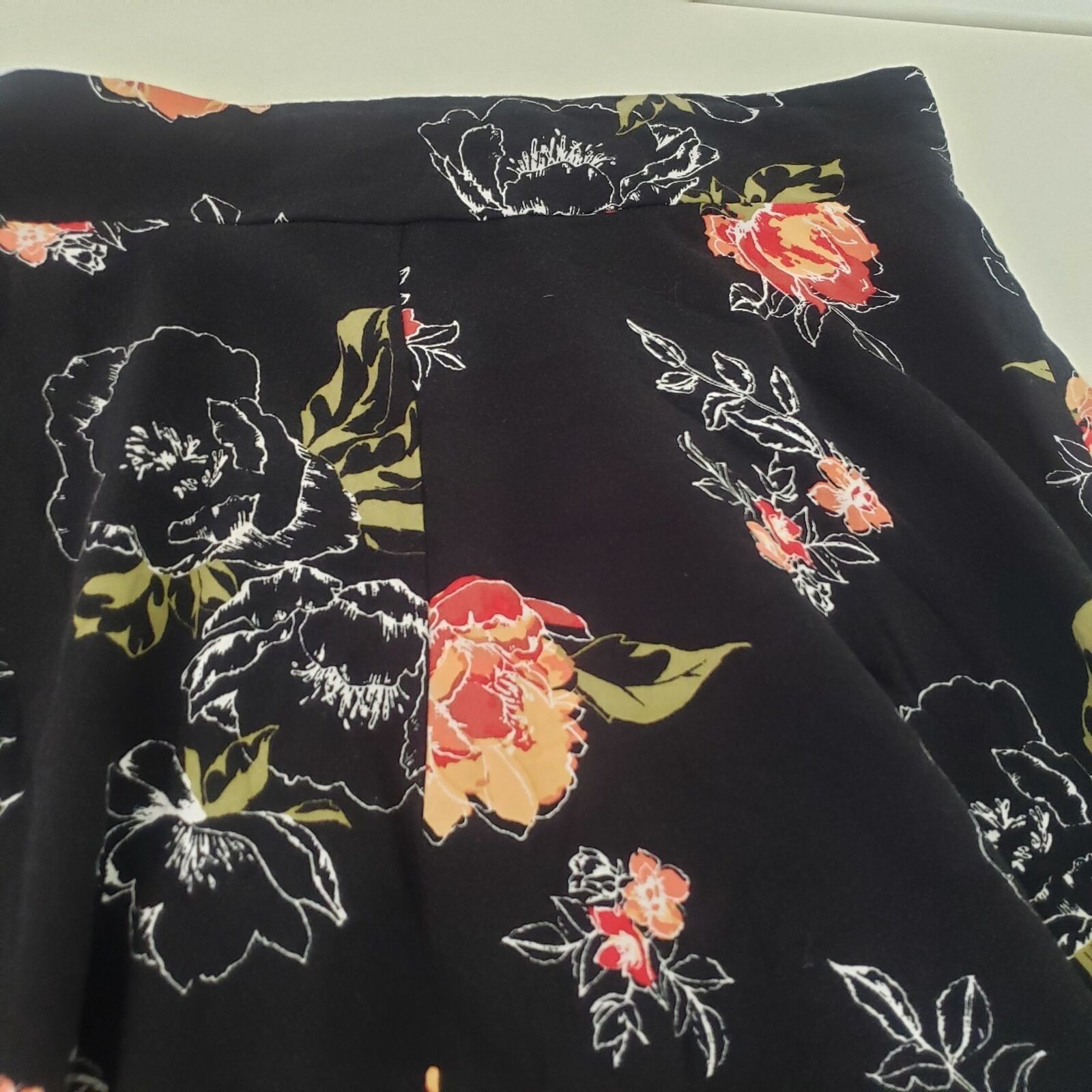 Torrid Torrid Floral Challis Hi Low Skirt Womens Plus Size 3X Black Size 30" / US 8 / IT 44 - 3 Thumbnail