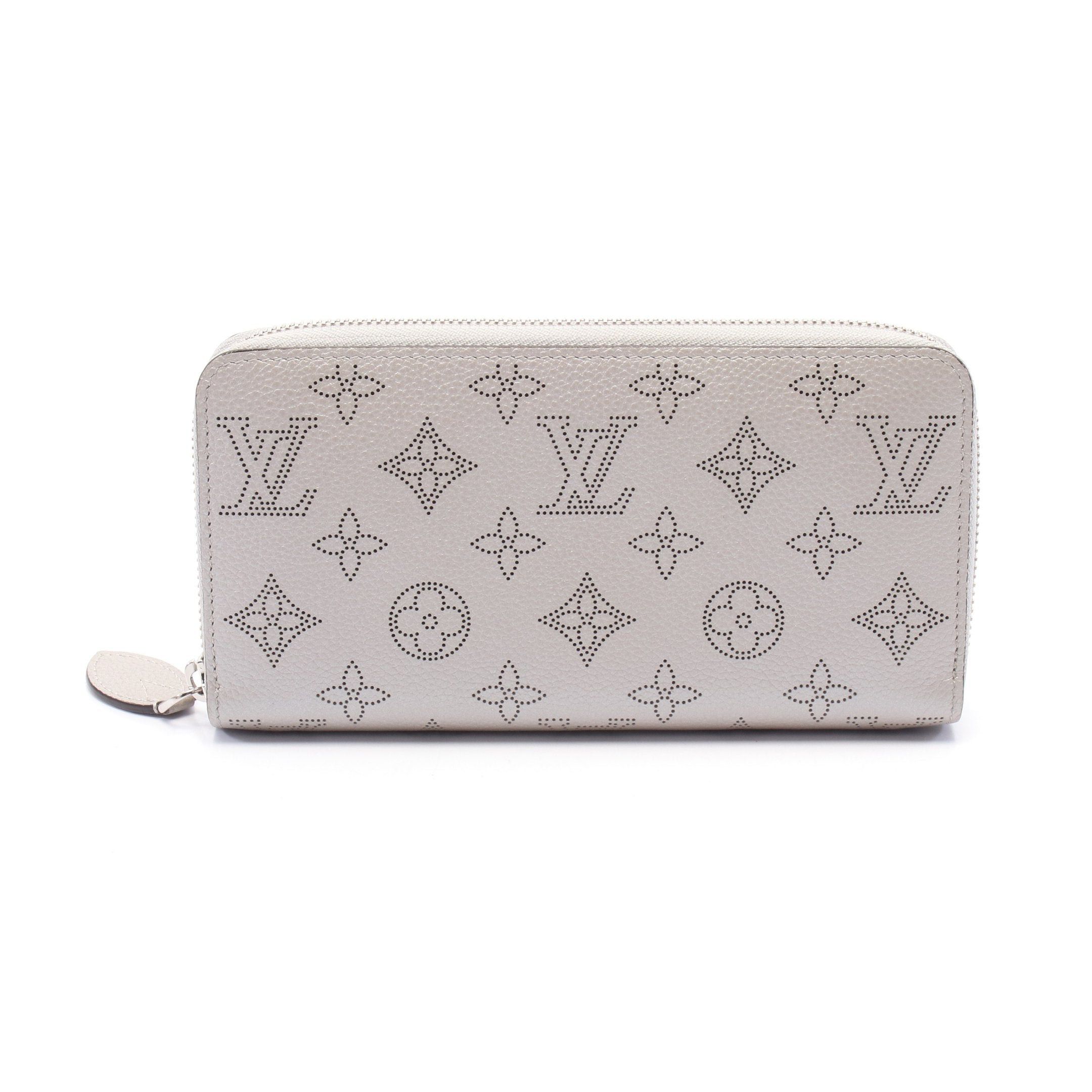 Louis Vuitton Louis Vuitton Zippy Wallet Monogram Mahina Metallic Round Zipper Leather Gray Size ONE SIZE - 1 Thumbnail