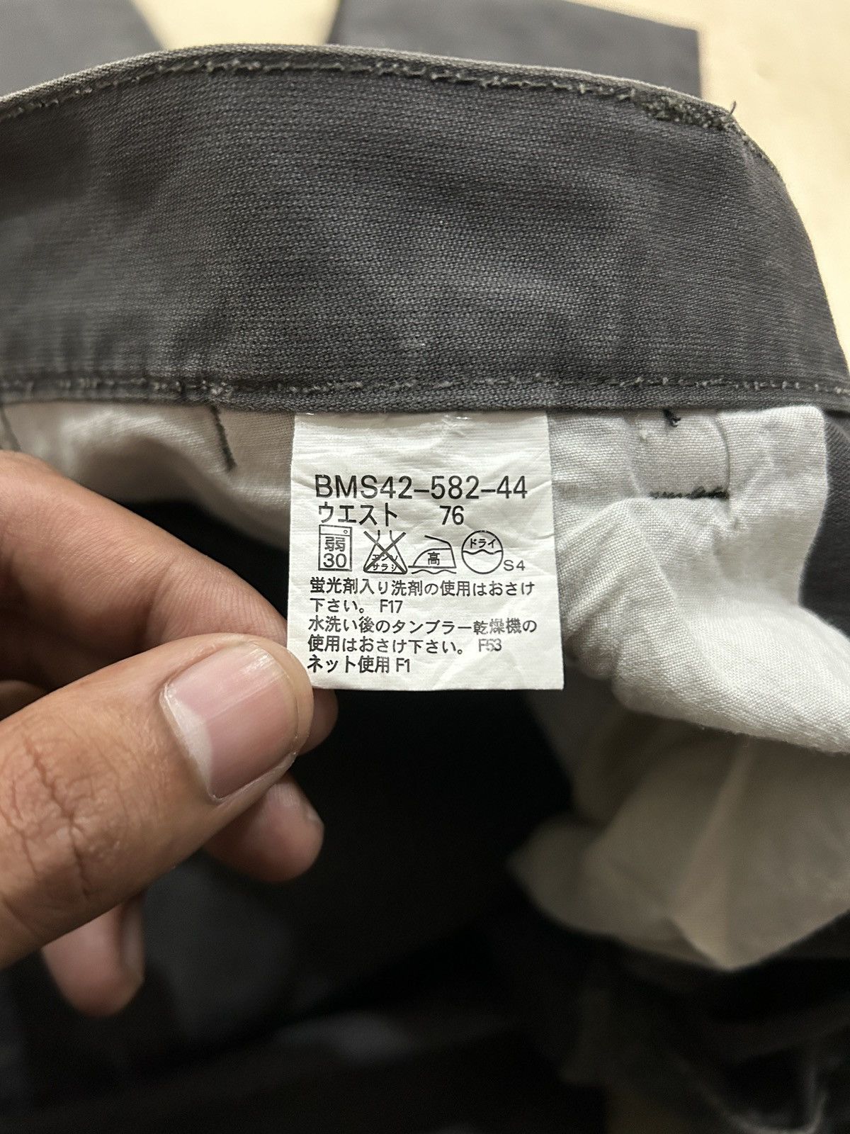 Burberry × Designer Vintage Burberry Cargo Multi Pocket y2k Size US 31 - 15 Thumbnail