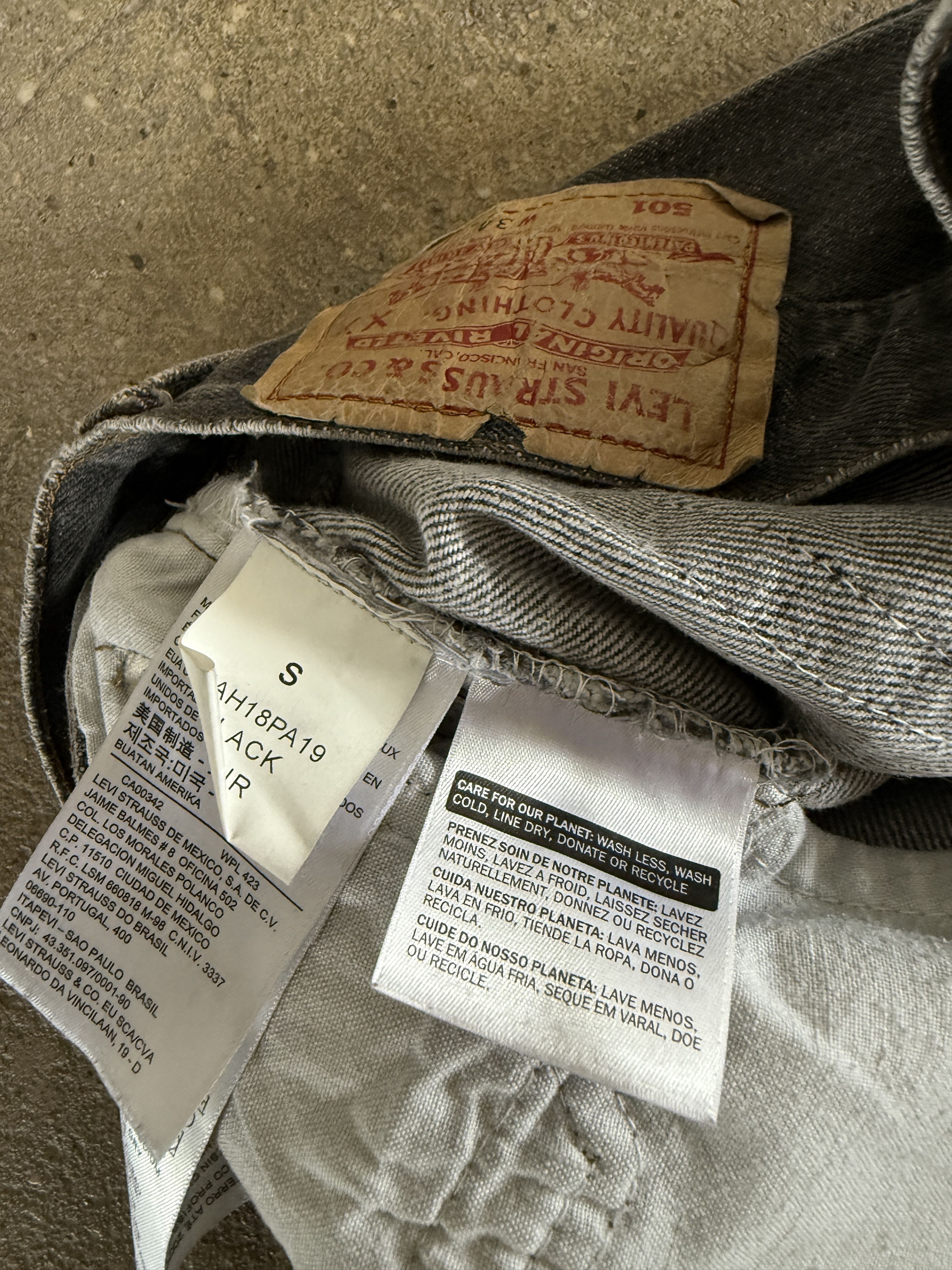 Vetements Vetements Black LEVIS SZ 32 Size US 32 / EU 48 - 11 Thumbnail