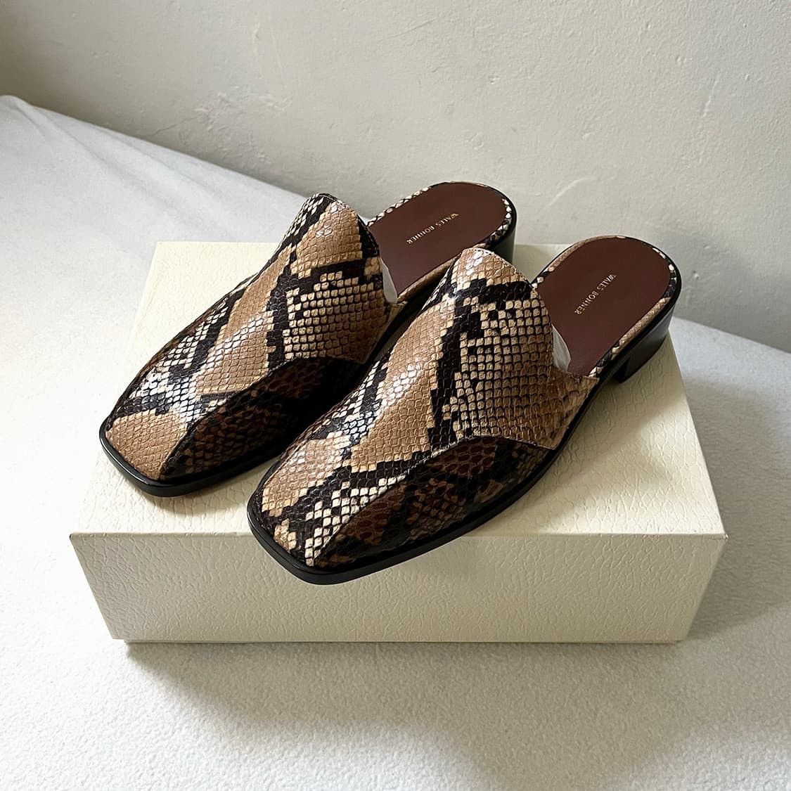 Wales Bonner Wales Bonner FW23 Python Flat Mule Size US 8.5 / EU 41-42 - 1 Thumbnail