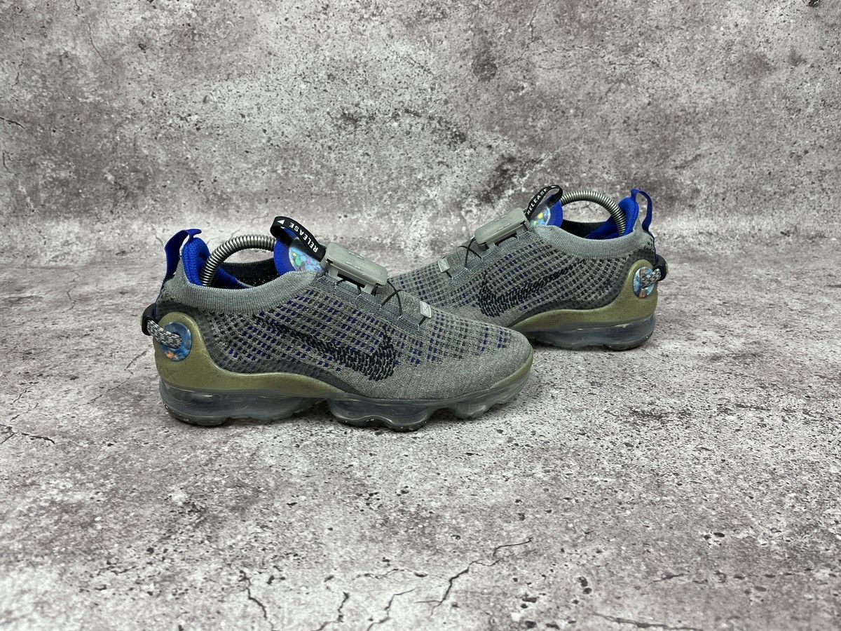 Nike Nike Air VaporMax 2020 Flyknit Size US 8 / EU 41 - 2 Thumbnail