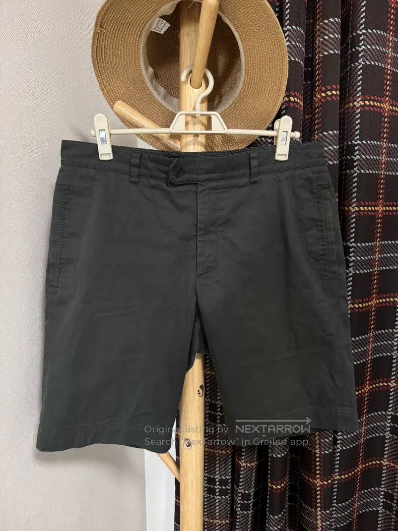 Hermes Hermes Shorts with unique back pocket design Size US 26 / EU 42 - 1 Thumbnail