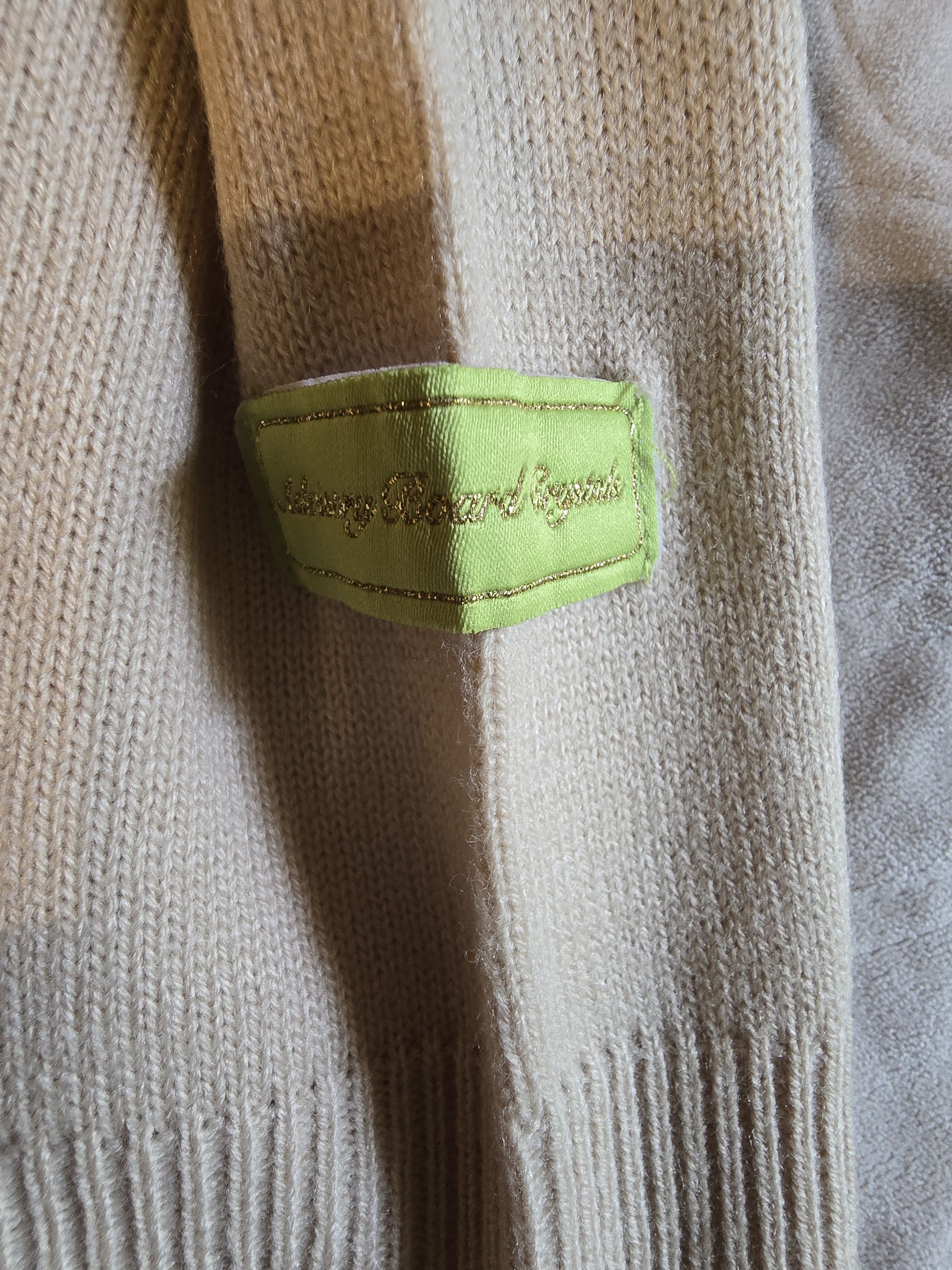 Advisory Board Crystals American Consciousness Sweatshirt sz M Size US M / EU 48-50 / 2 - 4 Thumbnail