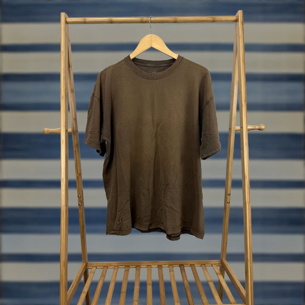Fruit Of The Loom Fruit of the Loom T-Shirt Men 2XL Brown Distressed WIP Work Gradient VTG Boxy Shirt Size US XXL / EU 58 / 5 - 1 Thumbnail