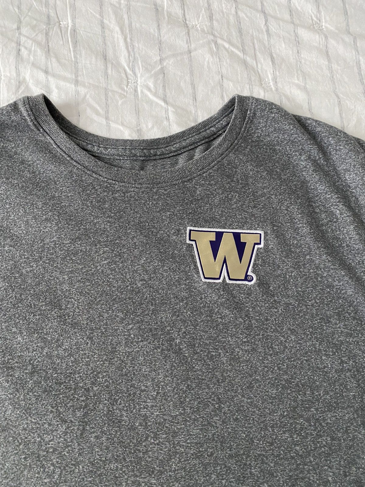 Vintage Nike University of Washington Logo T-shirt XL Size US XL / EU 56 / 4 - 6 Thumbnail
