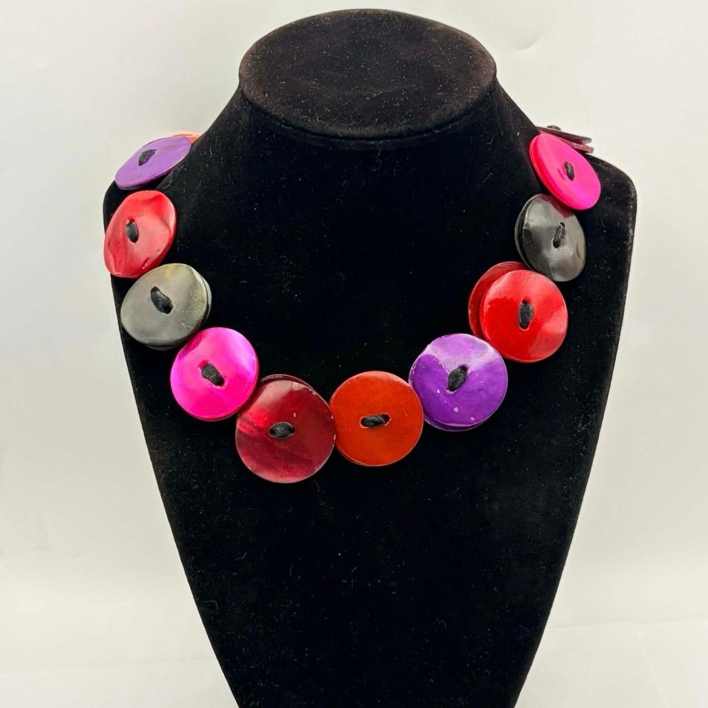 Other Red & Pink Button Necklace Size ONE SIZE - 1 Thumbnail