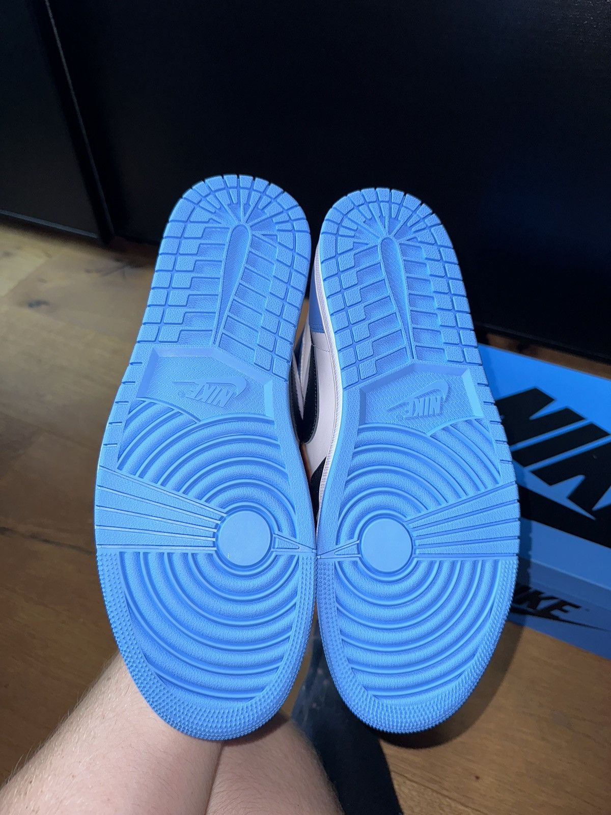 Jordan Brand × Nike Air Jordan 1 Retro High „UNC TOE“ Size US 12 / EU 45 - 11 Thumbnail