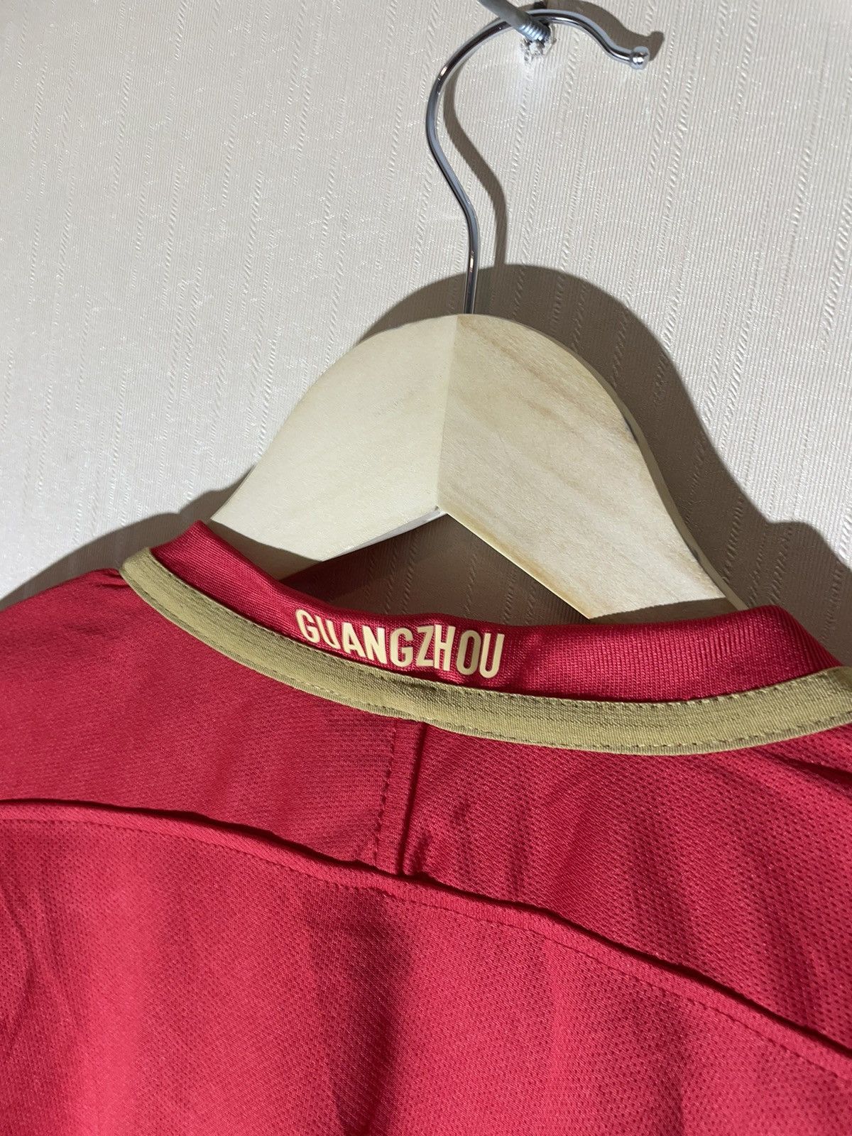 Vintage Guangzhou streetwear soccer t shirt Size US L / EU 52-54 / 3 - 12 Thumbnail