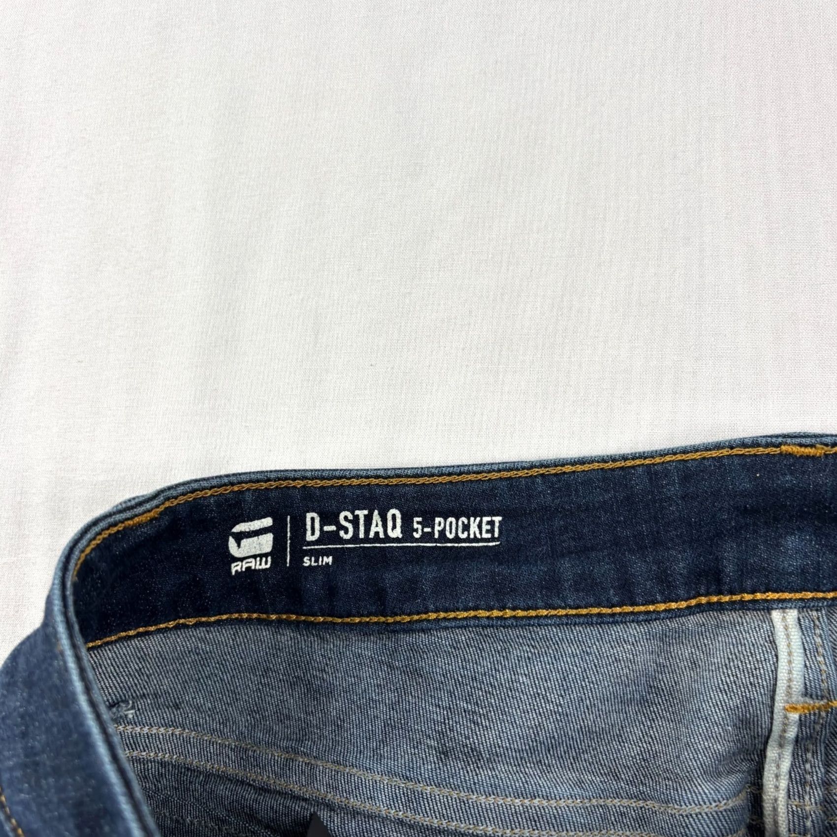G-Star Item Specifications: Pattern: Straight Wash Size US 32 / EU 48 - 4 Thumbnail