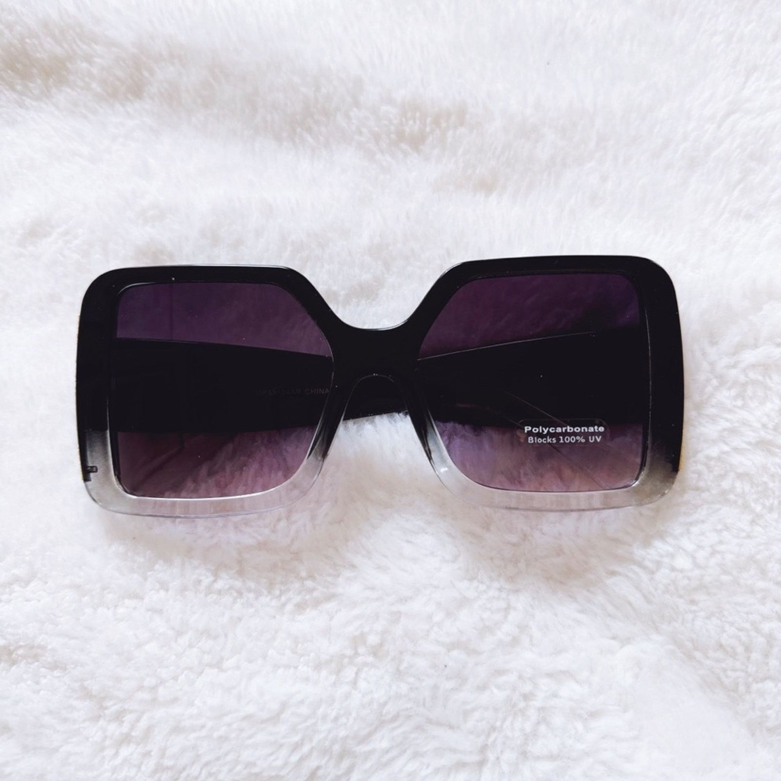 Other Junia Clear Black Oversized Sunglasses Size ONE SIZE - 1 Thumbnail