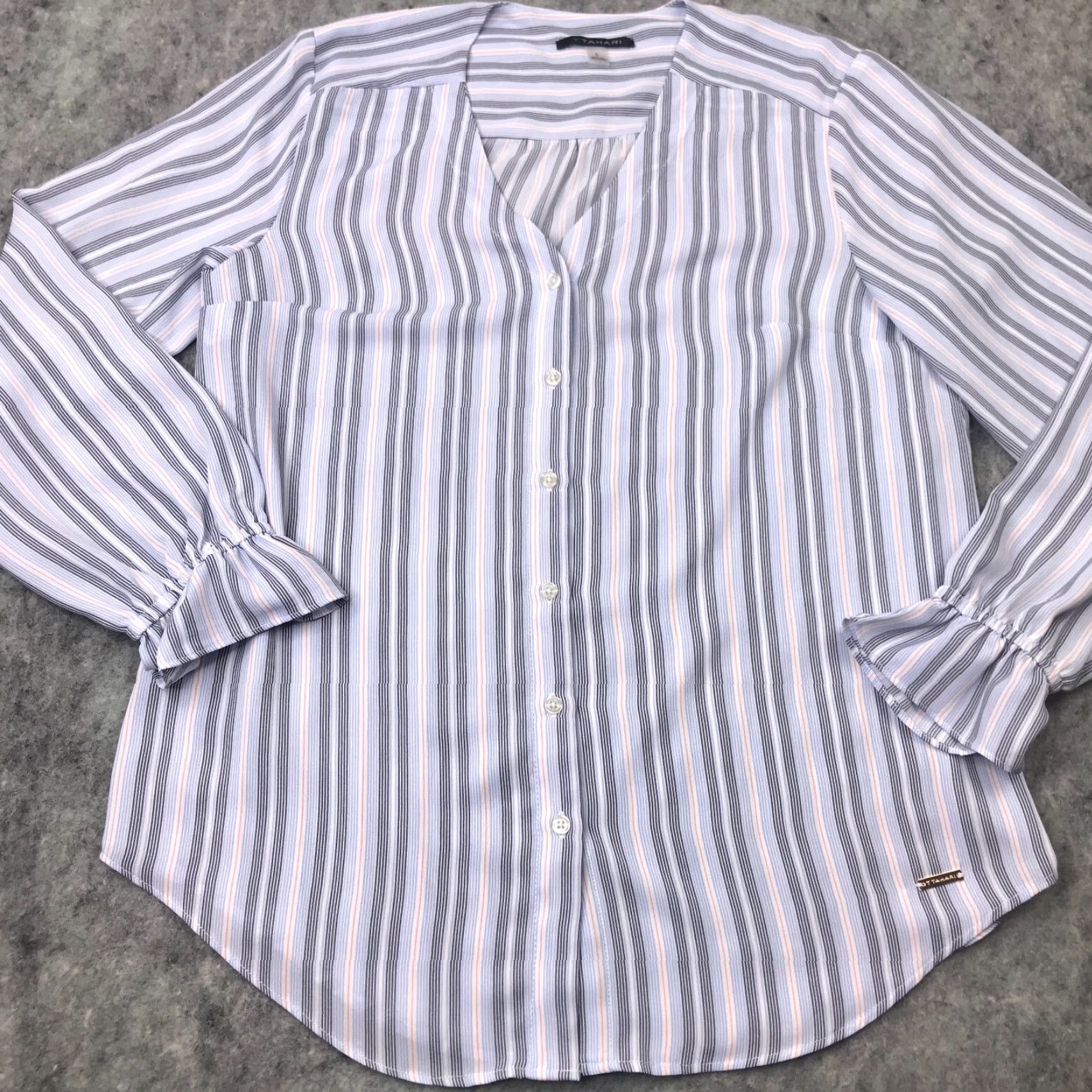 Vintage Tahari Womens Shirt Top Small Blue Striped Linen Button-Down V-Neck Long Sleeve Relaxed Fit Casual Shirt Size S / US 4 / IT 40 - 2 Thumbnail