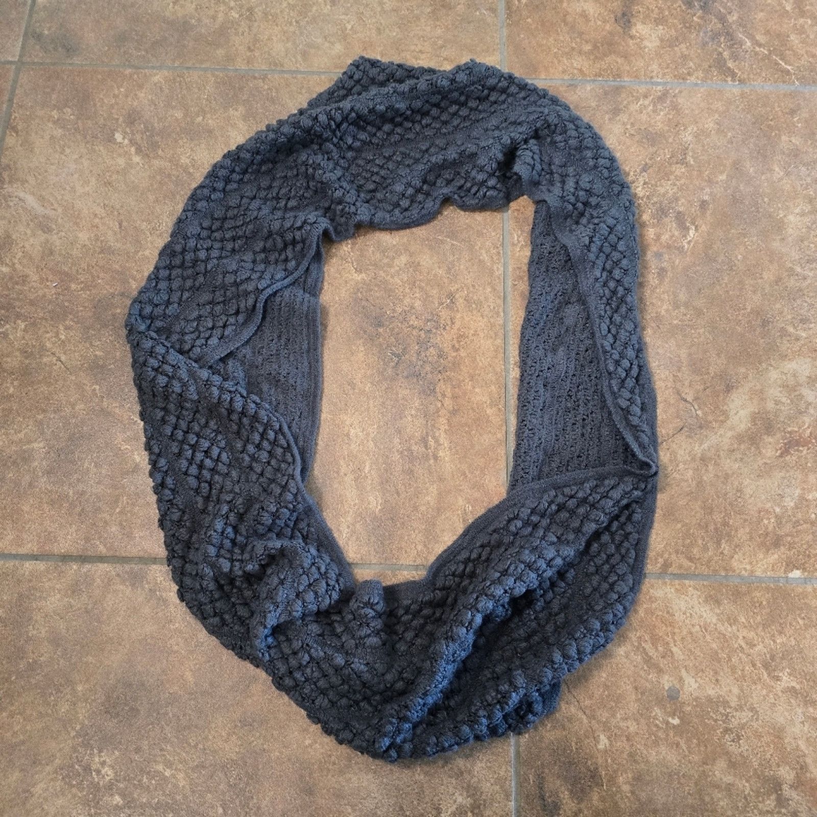 Other Dark Grey Textured Infinity Scarf Size ONE SIZE - 1 Thumbnail