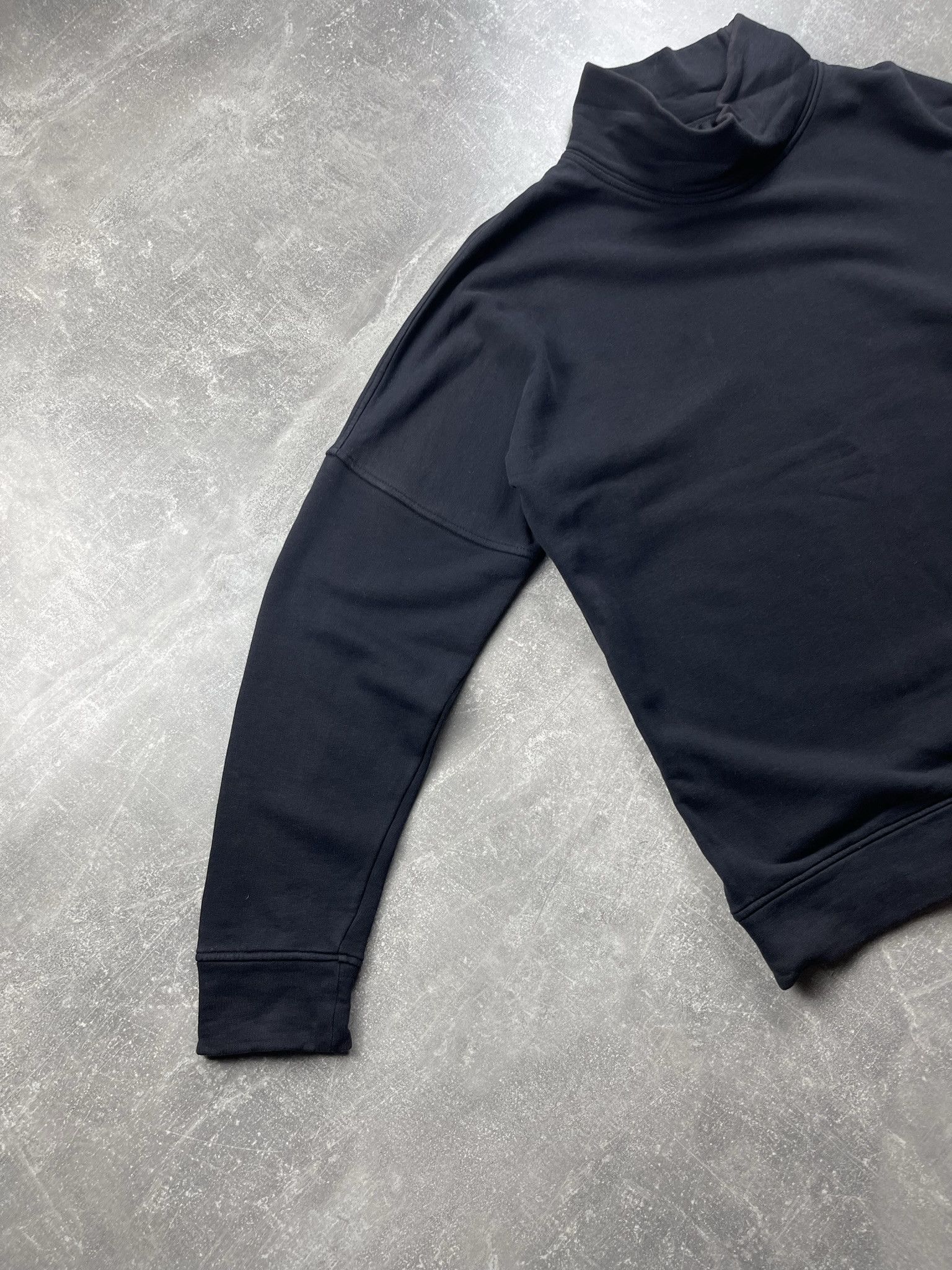 Cos COS black high neck cotton sweatshirt streetwear Japanese Size US L / EU 52-54 / 3 - 6 Thumbnail