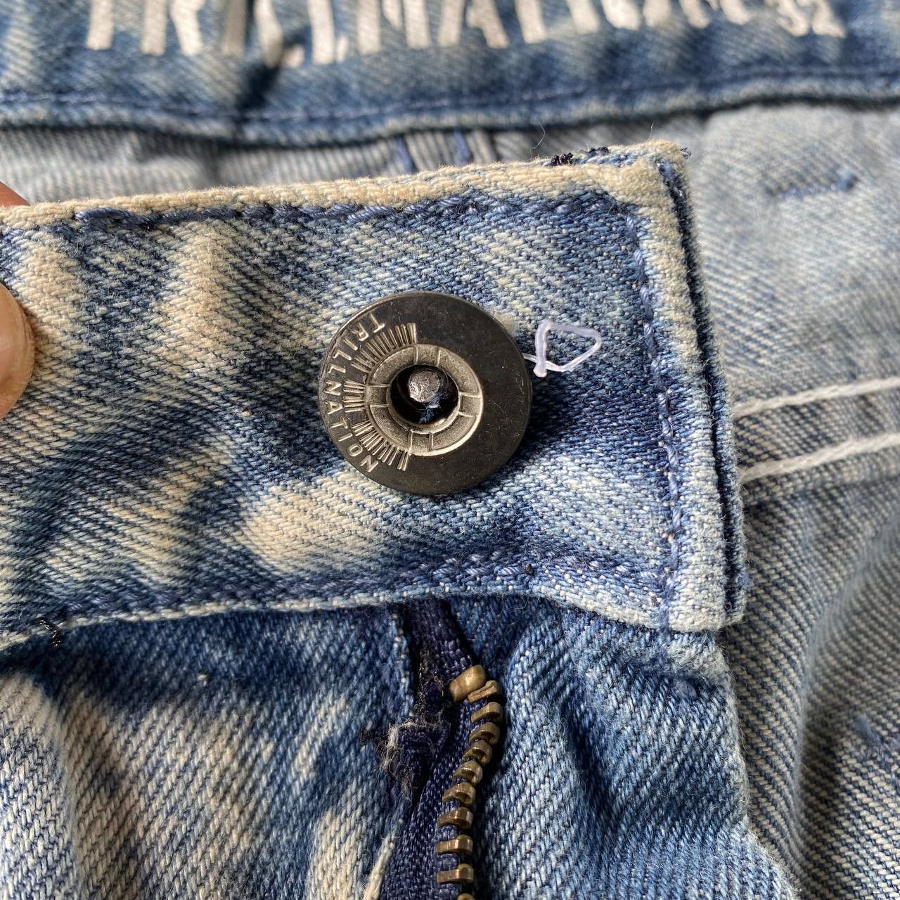 Japanese Brand Trillenation Heavy Distressed Jeans Shredded Punk Aesthetic Size US 32 / EU 48 - 11 Thumbnail
