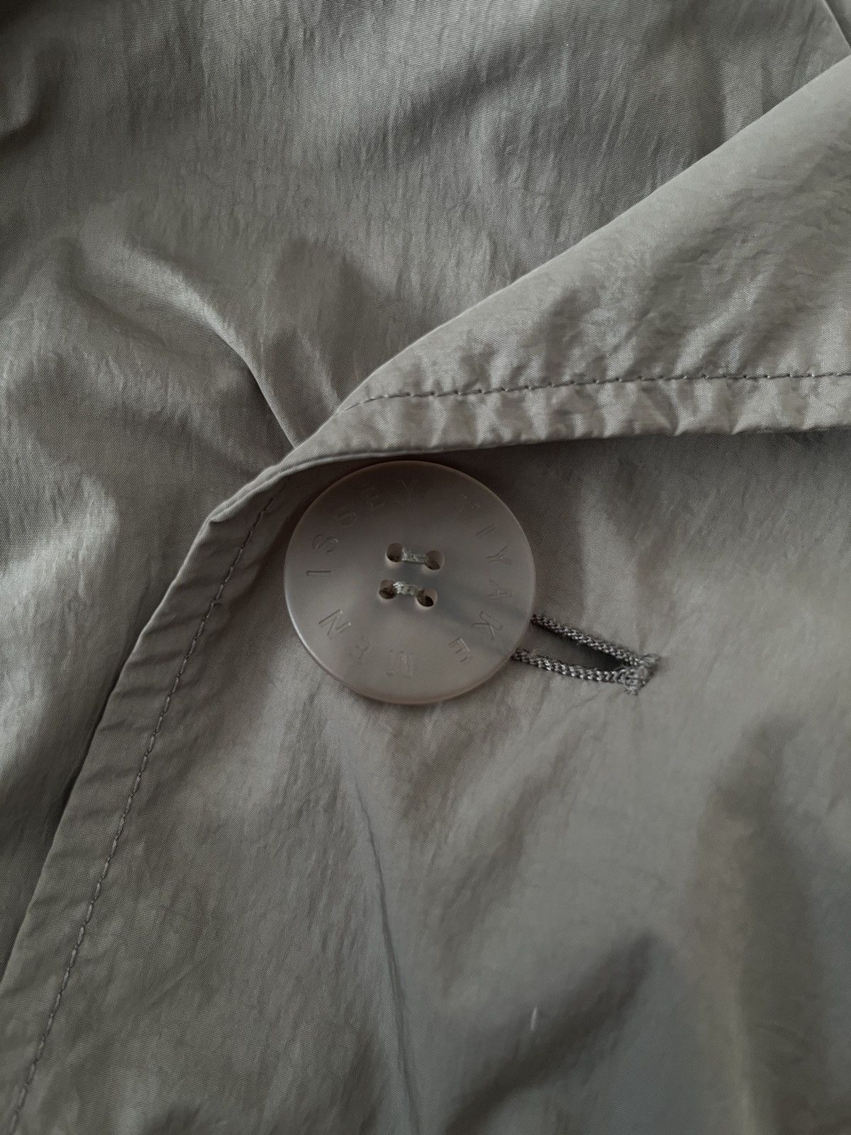 Issey Miyake SS18 Wind Taffeta Oversized Trenchcoat Windcoat Size US S / EU 44-46 / 1 - 5 Thumbnail
