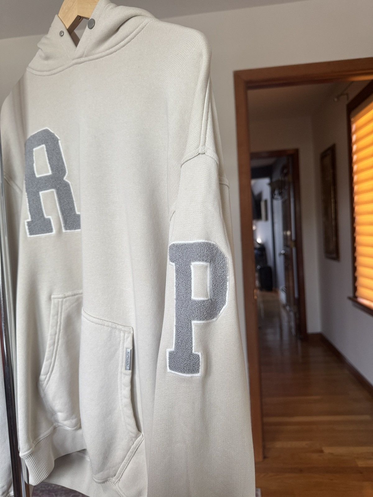 Represent Clo. Represent “REP” appliqué hoodie Size US M / EU 48-50 / 2 - 5 Thumbnail
