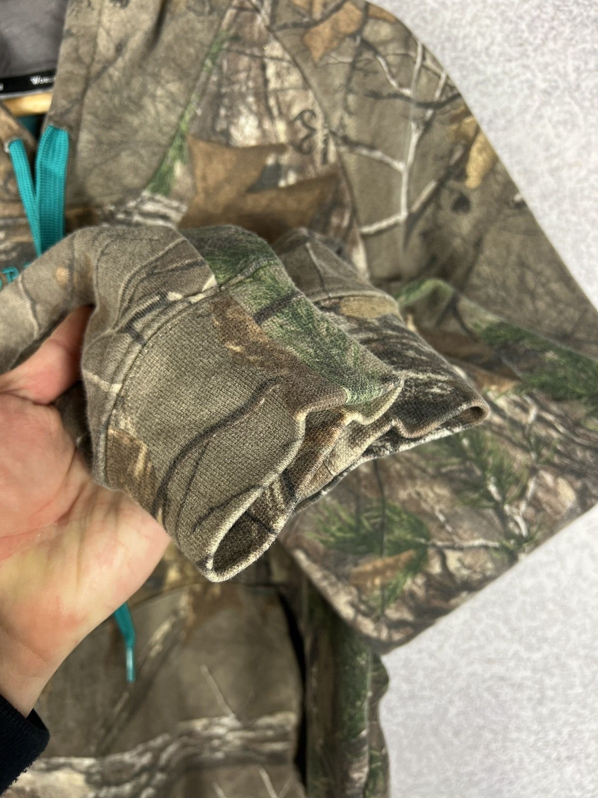 Cabelas Vintage Cabelas Realtree Camo Hoodie Sweatshirt Size US M / EU 48-50 / 2 - 6 Thumbnail