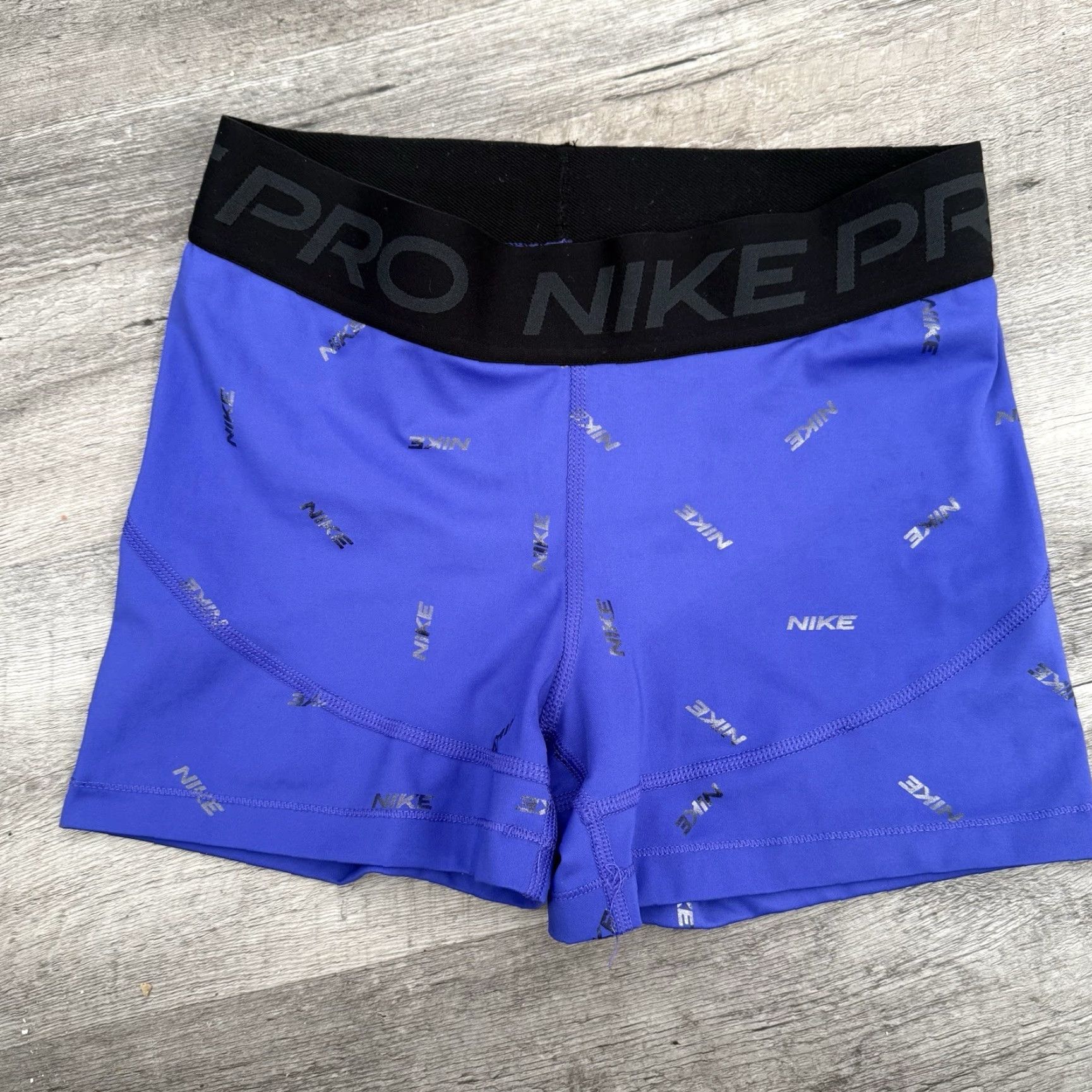 Nike NIKE PRO Dri-Fit Training Shorts Womens M 3” Inseam Purple Metallic Logo Athletic Compression Workout Running Gym Activewear Size 32" / US 10 / IT 46 - 5 Thumbnail