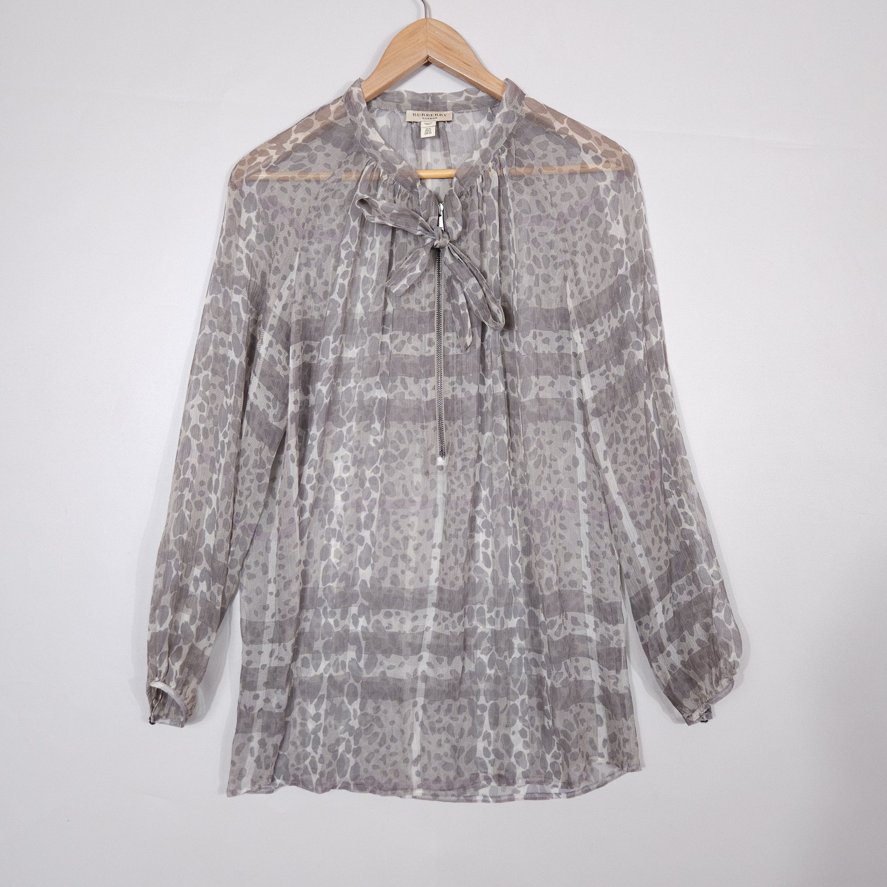 Burberry Burberry London Printed Chiffon Top Blouse Silk Half Zip Size M / US 6-8 / IT 42-44 - 4 Thumbnail