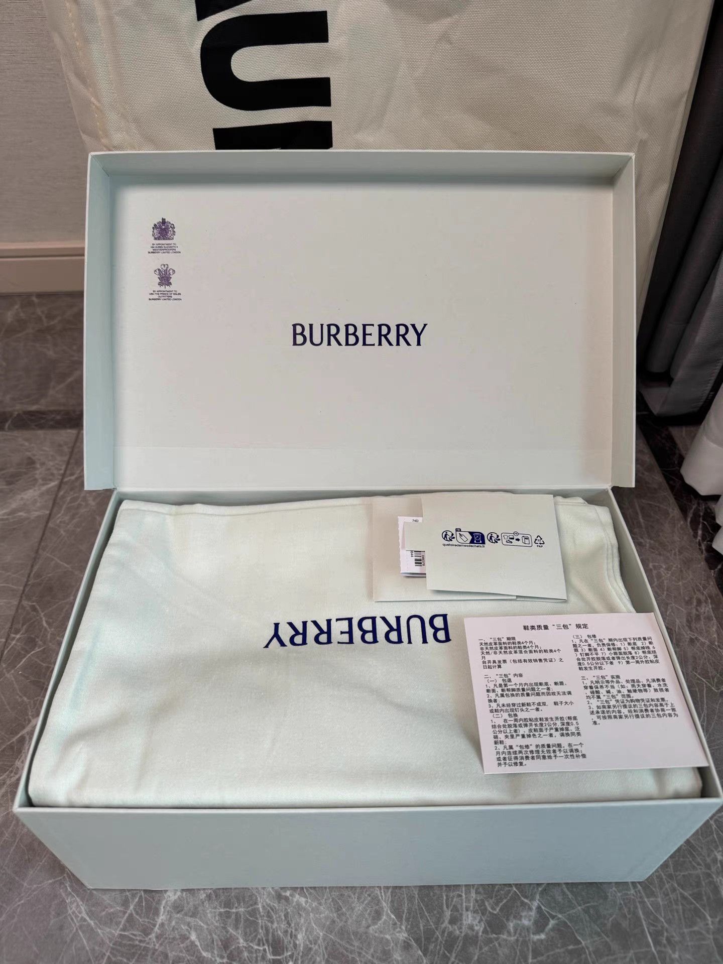 Burberry Burberry Equestrian Knight Towelling Slippers K6 Size US 7 / EU 40 - 7 Thumbnail