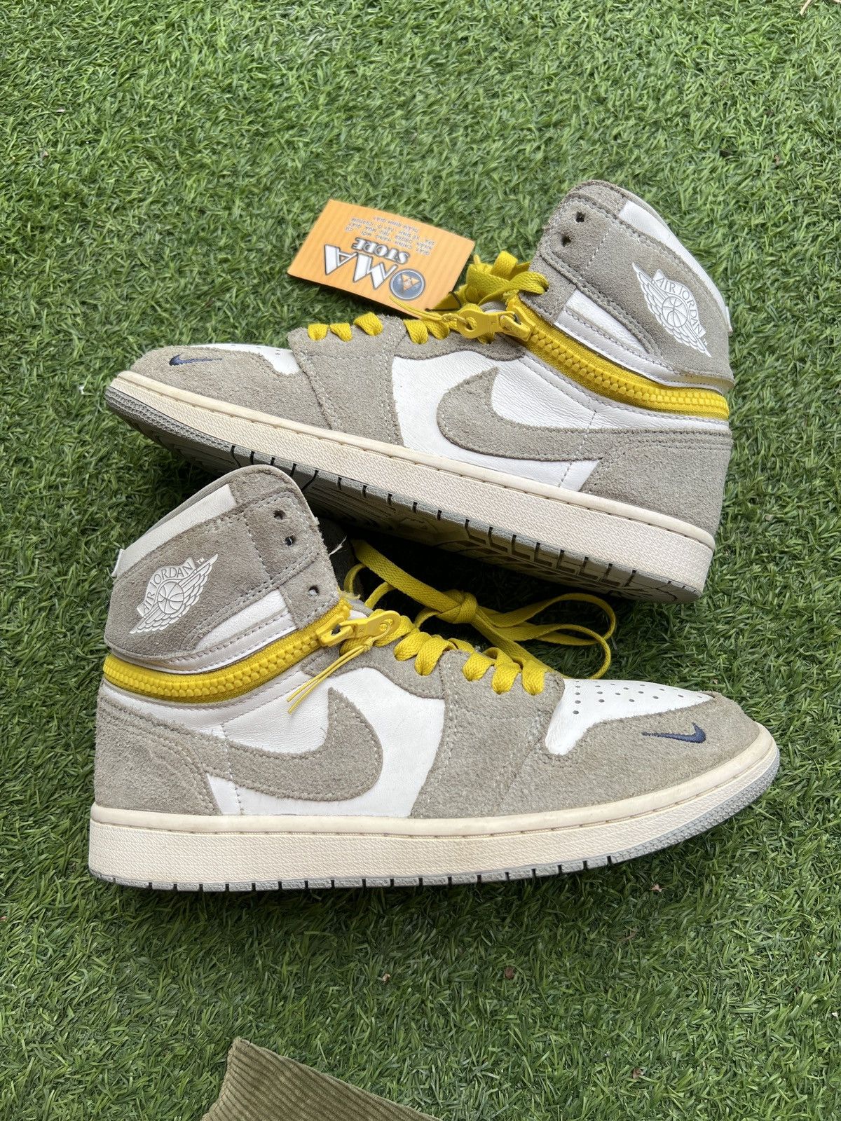 Jordan Brand Nike Air Jordan 1 High Switch 'Light Smoke Grey' CW6576-100 Size US 8.5 / EU 41-42 - 2 Thumbnail