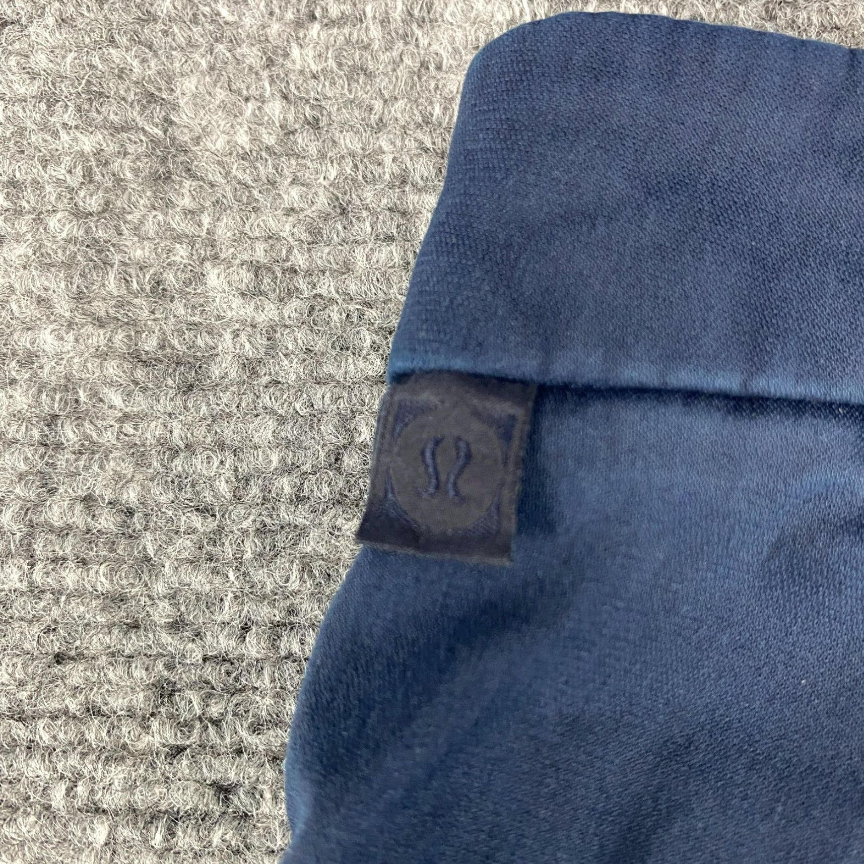 Lululemon Lululemon Commission Pants Mens 36 Blue Classic Fit Chino Golf Casual Zip Pocket Pants Men Blue Classic Fit Chino 36 LS Zip Pocket Size US 36 / EU 52 - 7 Thumbnail
