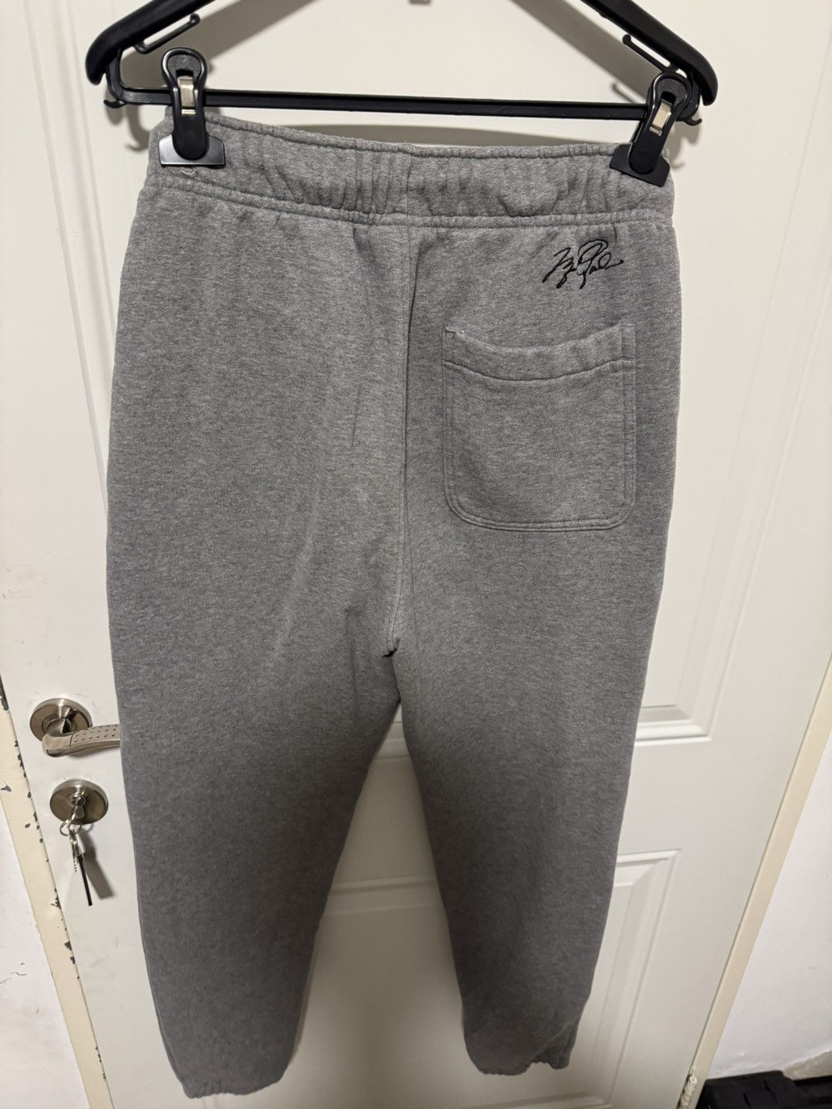 Jordan Brand × Nike Grey jordan joggers Size US 30 / EU 46 - 3 Thumbnail