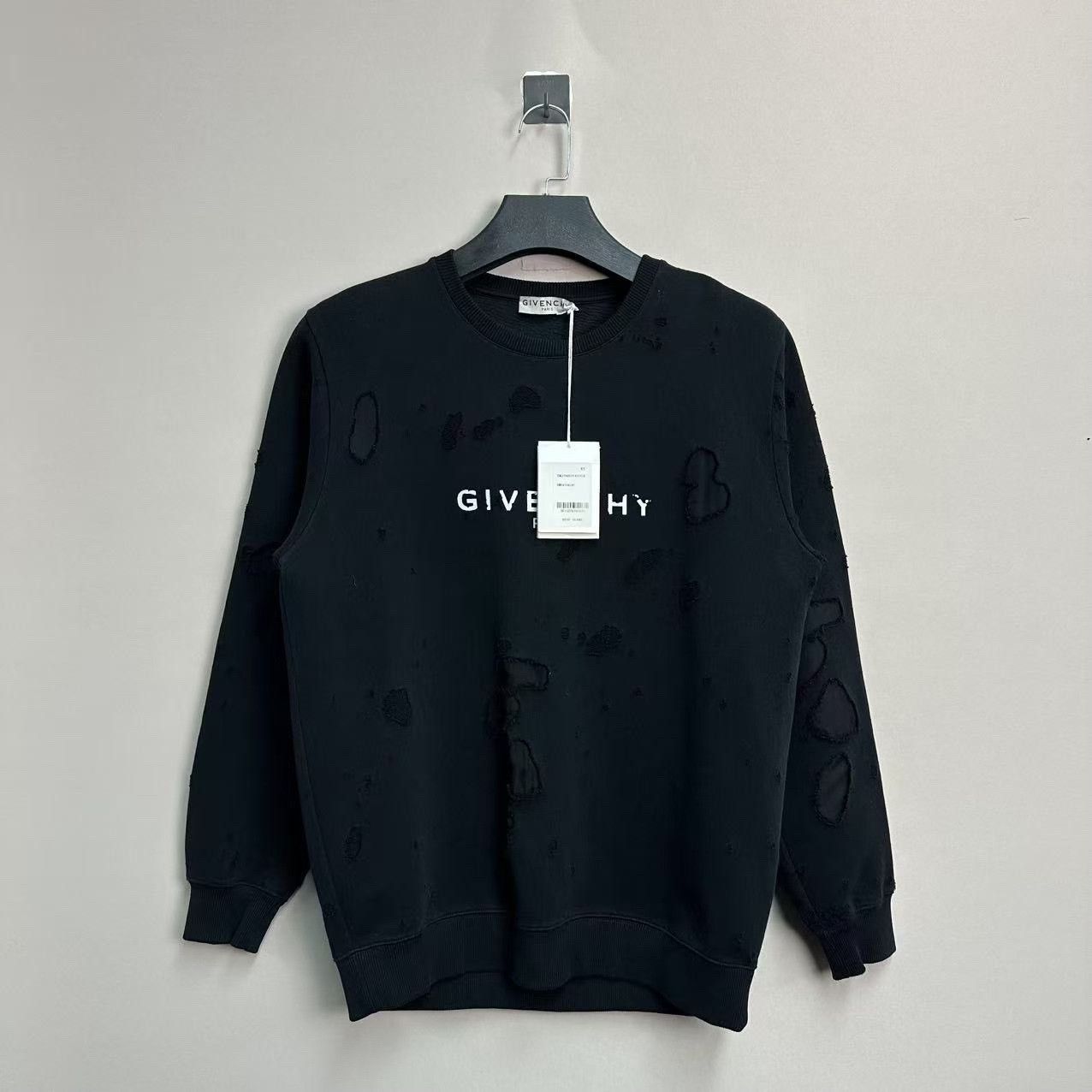Givenchy Givenchy Distressed Letter Sweatshirt in Black Size XS / US 0-2 / IT 36-38 - 1 Thumbnail