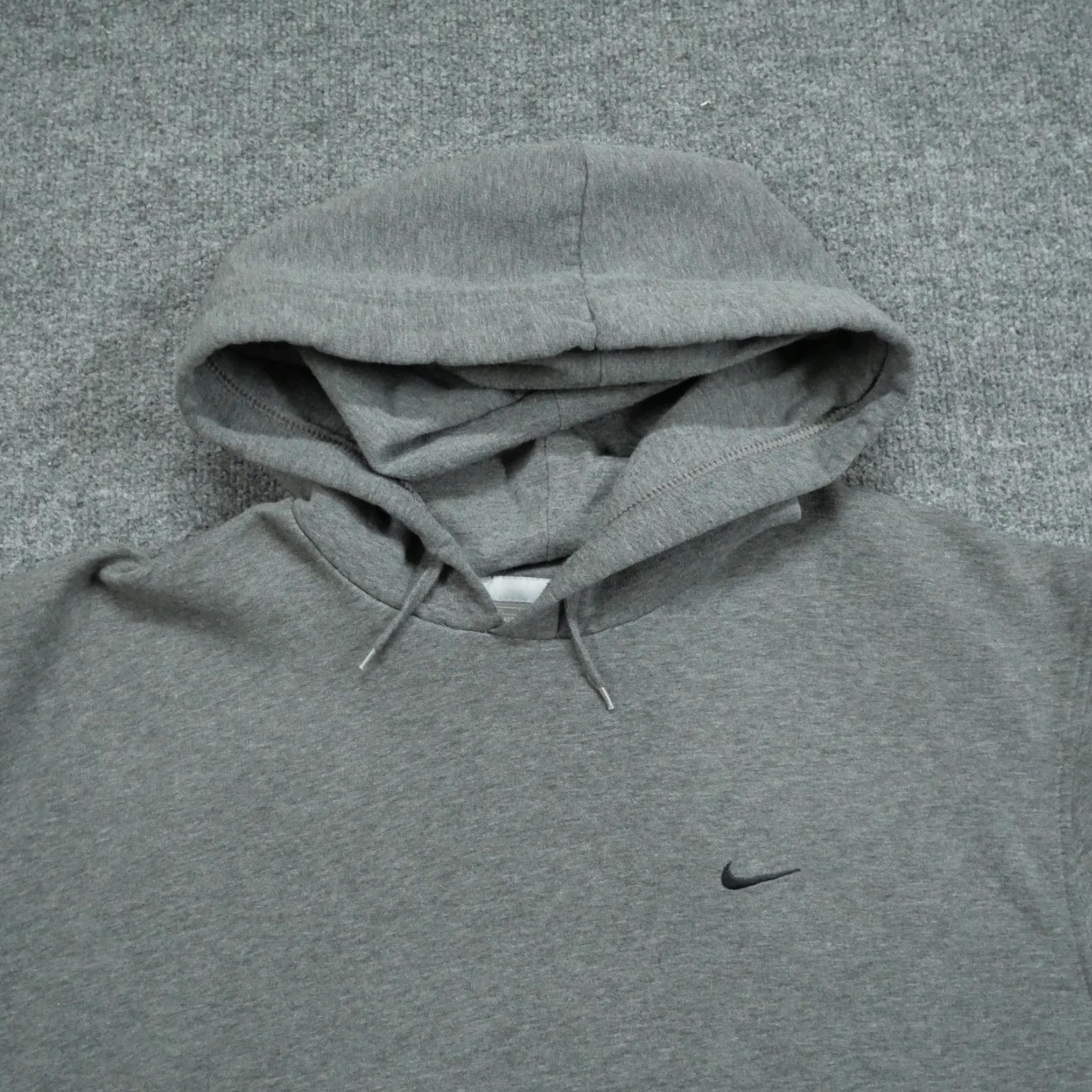 Nike VINTAGE Nike Hoodie XL Gray Pullover Distressed Mini Swoosh Y2K Mens Hooded Sweatshirt Size US XL / EU 56 / 4 - 3 Thumbnail