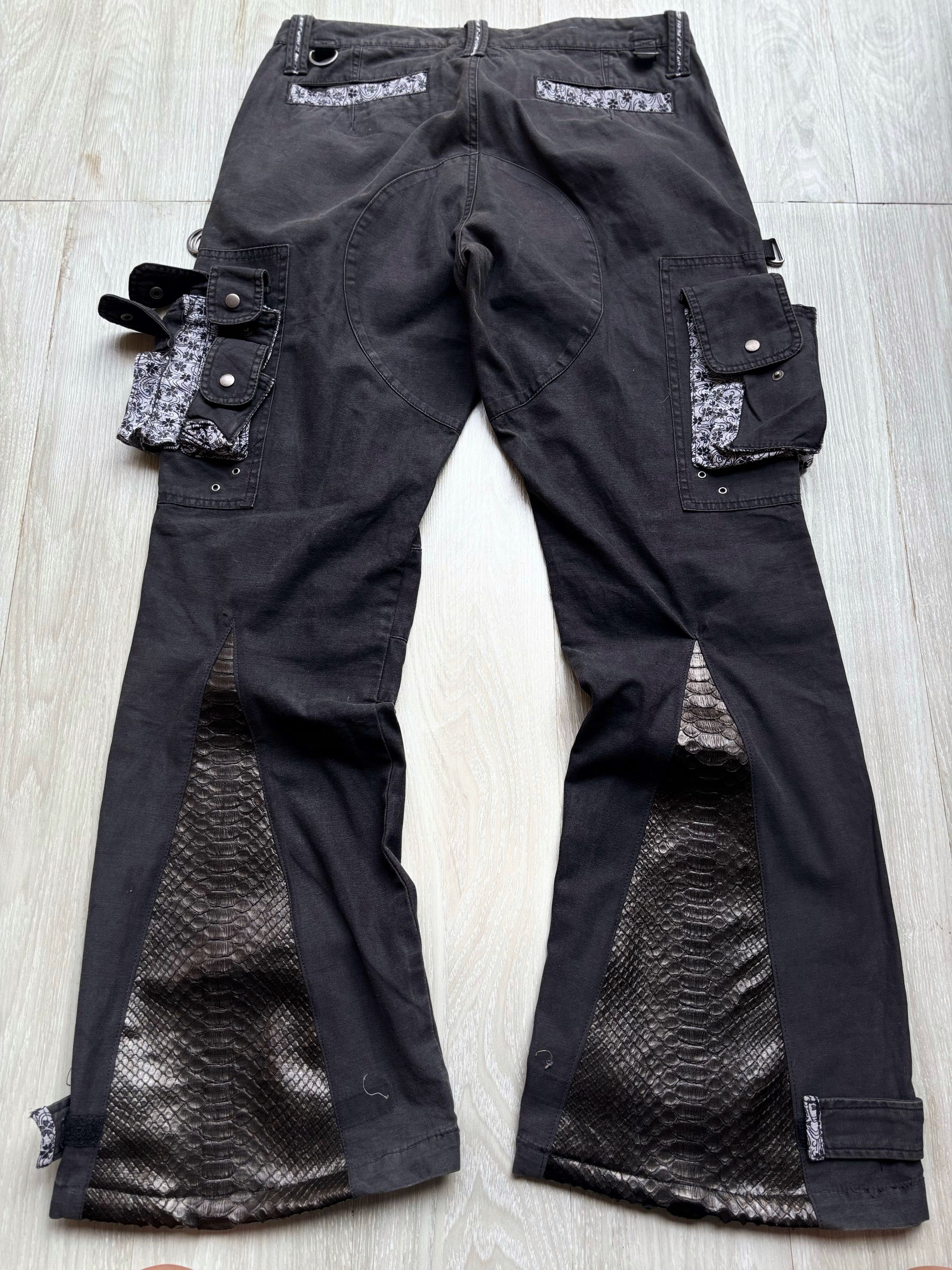 Japanese Brand Lace up flare cargo pants Size US 33 - 8 Thumbnail