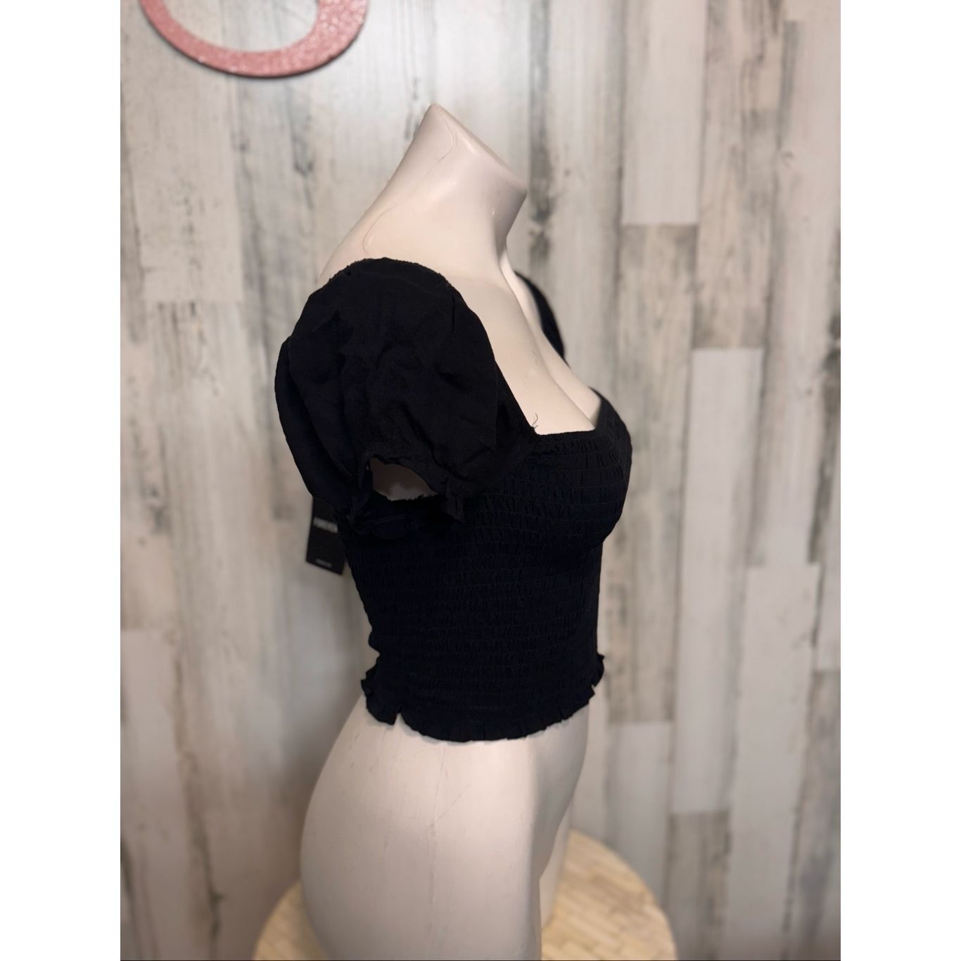 Forever 21 Forever 21 Black Puff Sleeve Smocked Crop Top – Size S Size S / US 4 / IT 40 - 3 Thumbnail