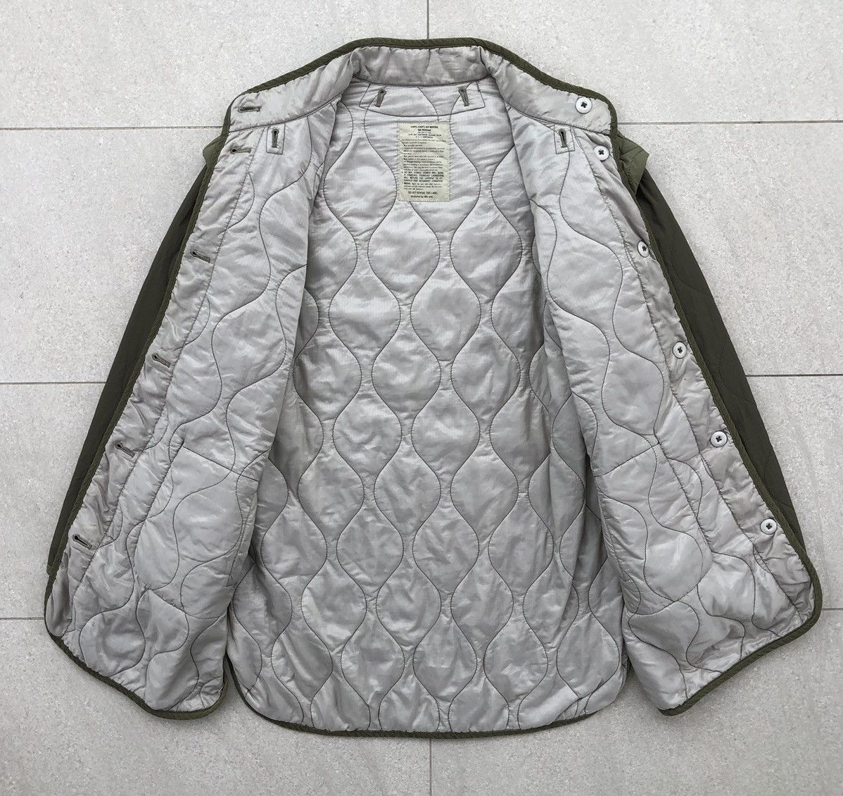 Japanese Brand Japanese Brand Quilted Lightwear Puffer Jacket Olive Green Size US L / EU 52-54 / 3 - 16 Thumbnail